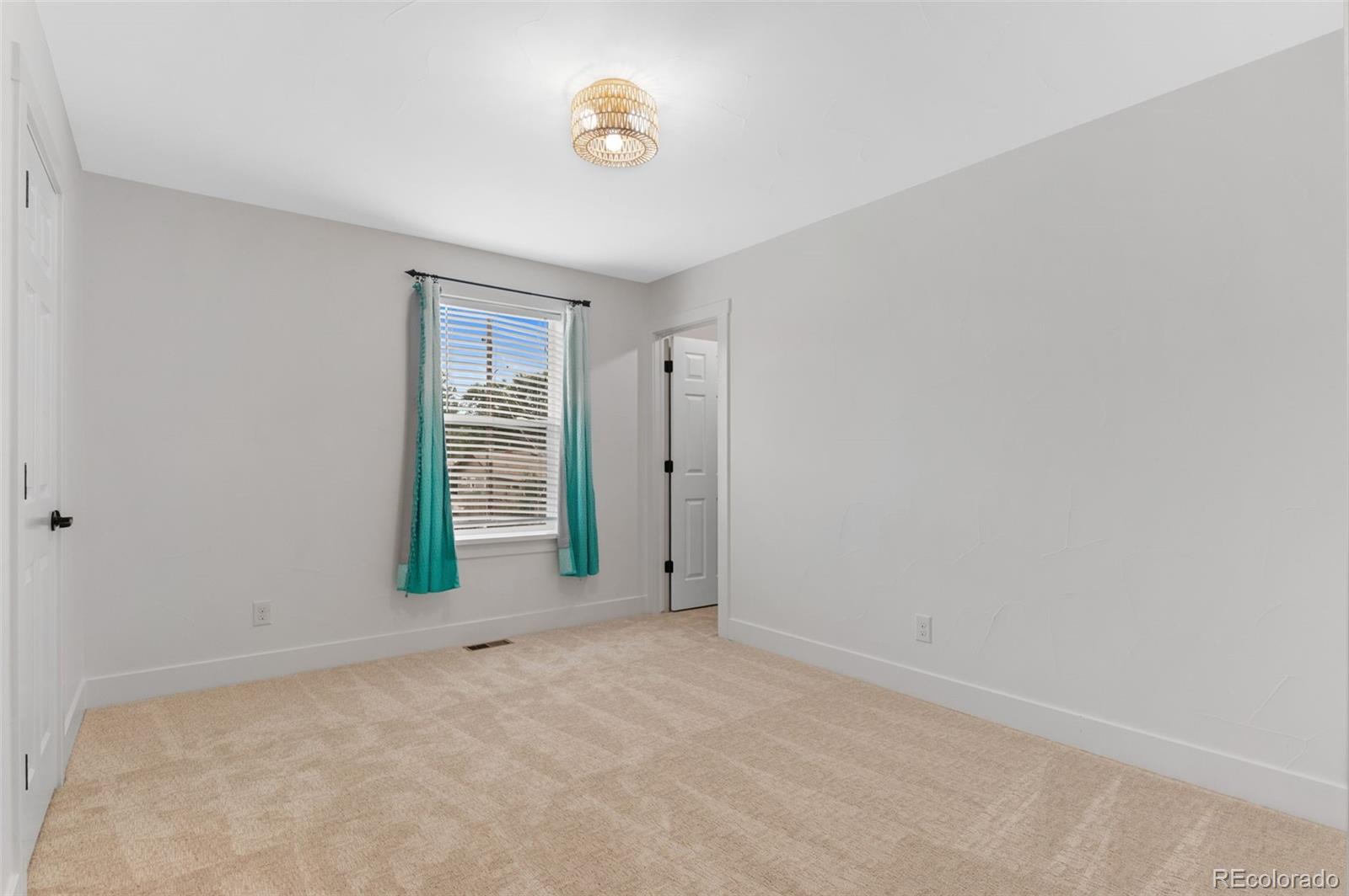 MLS Image #20 for 1728 s marion street,denver, Colorado