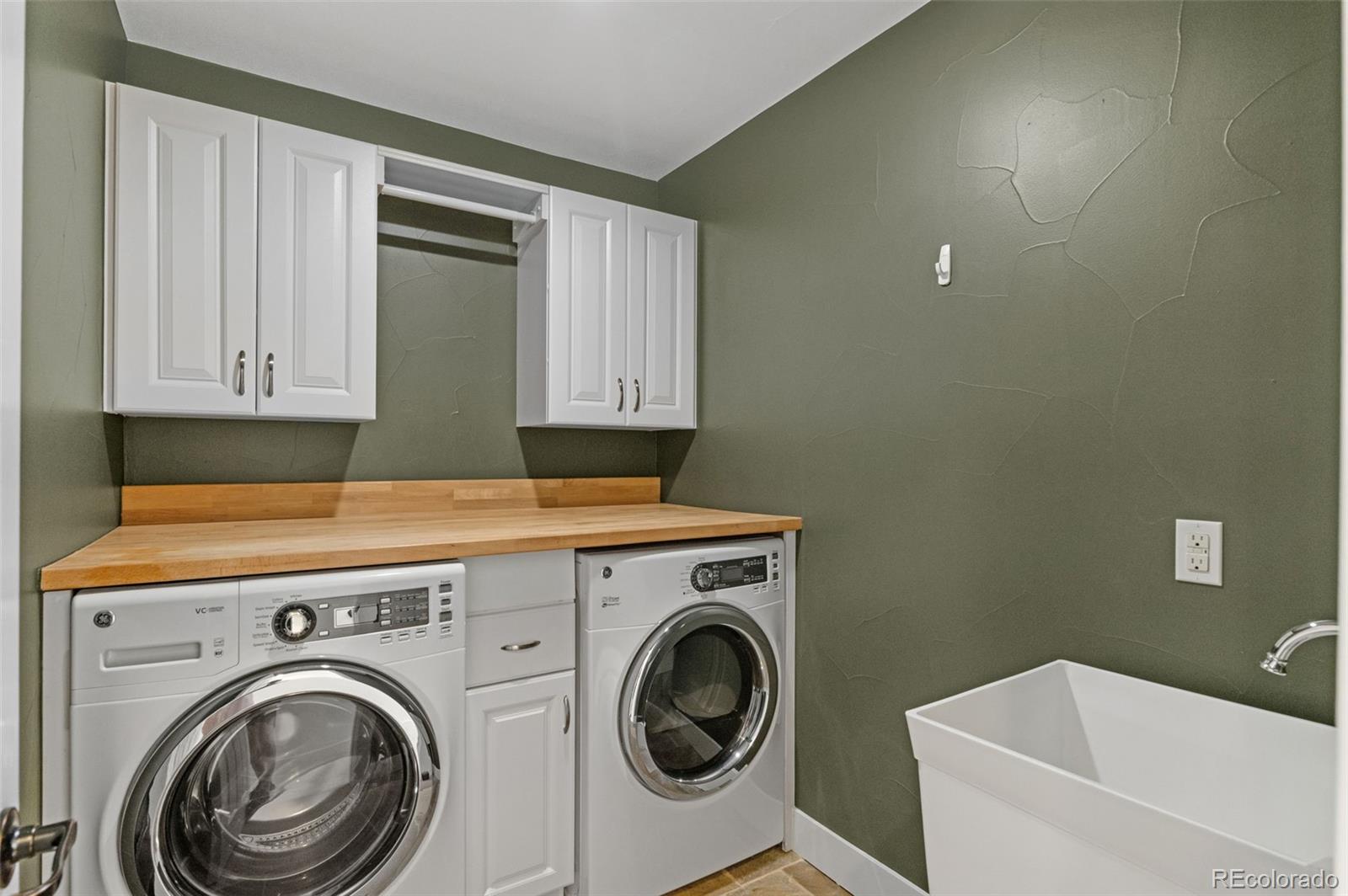 MLS Image #23 for 1728 s marion street,denver, Colorado