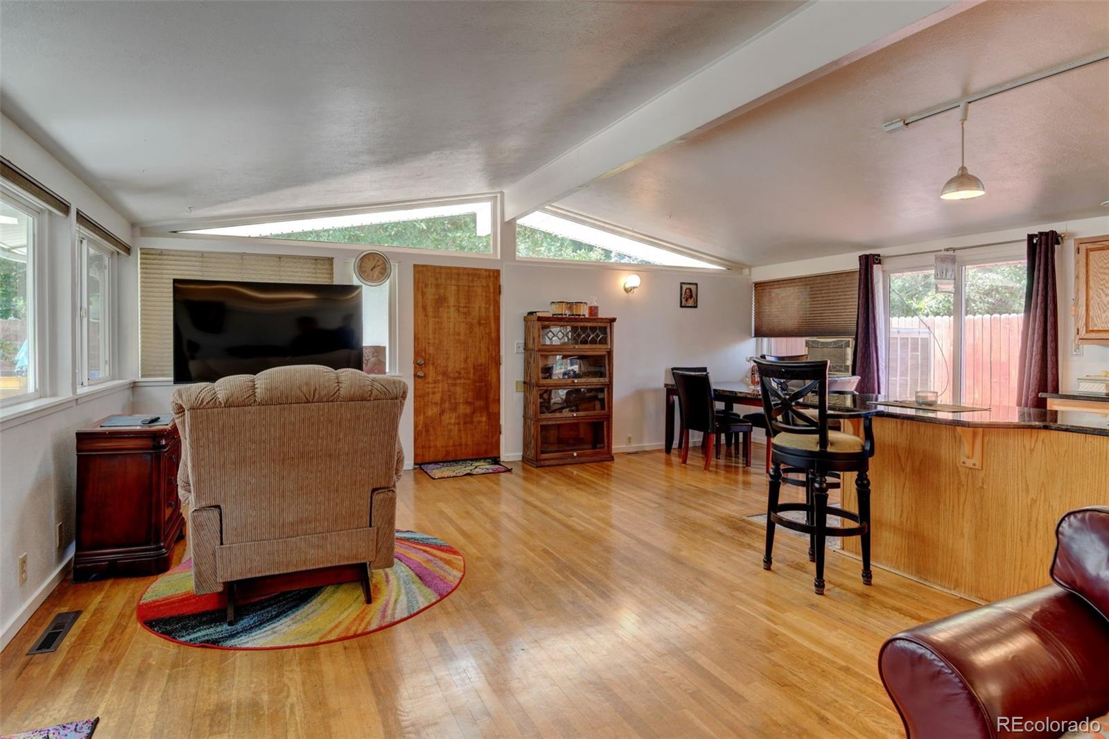 MLS Image #10 for 2370 s meade street,denver, Colorado