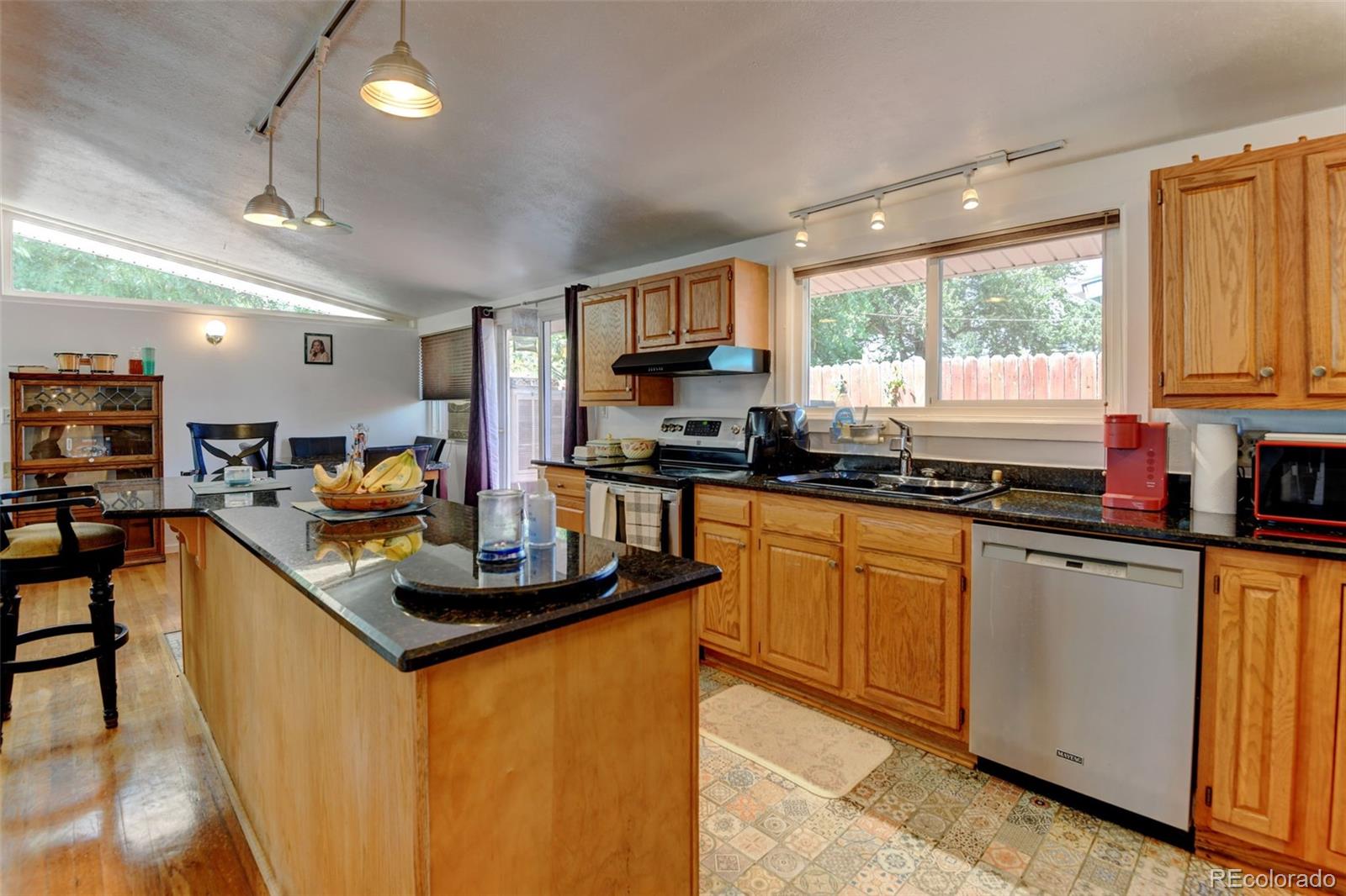 MLS Image #13 for 2370 s meade street,denver, Colorado