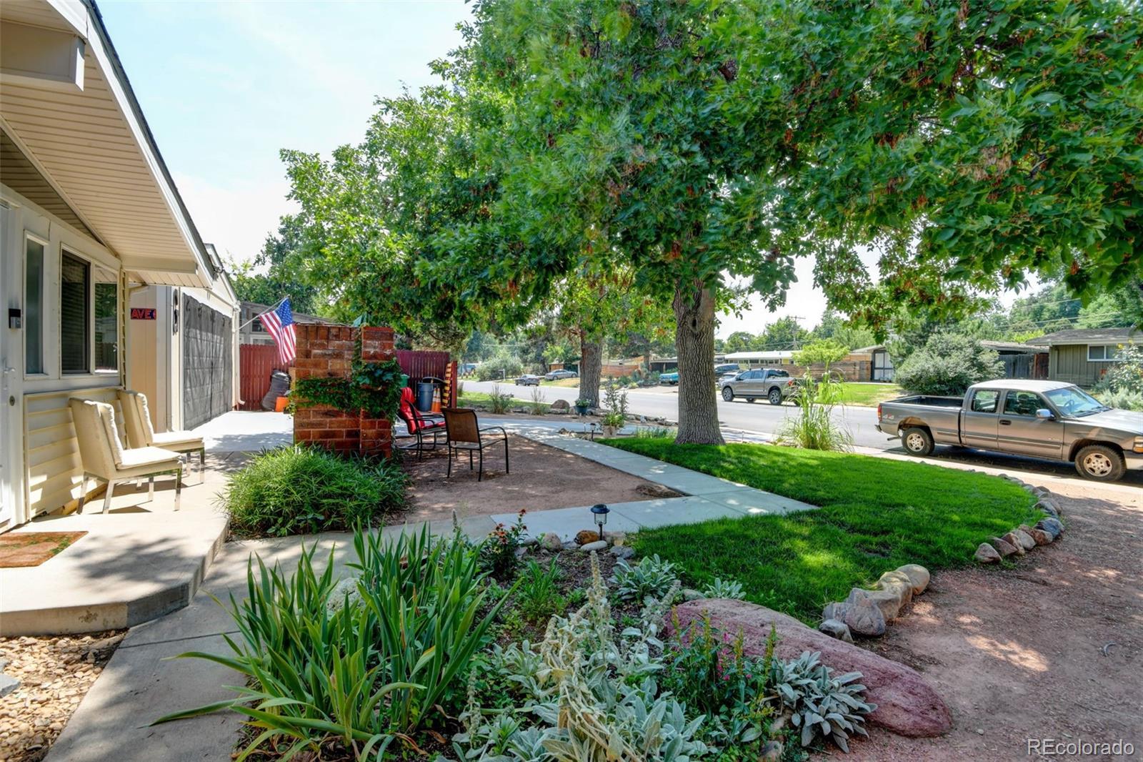 MLS Image #4 for 2370 s meade street,denver, Colorado