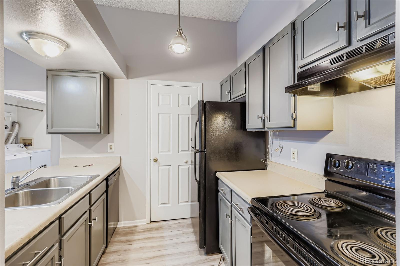 MLS Image #3 for 477 s memphis way,aurora, Colorado