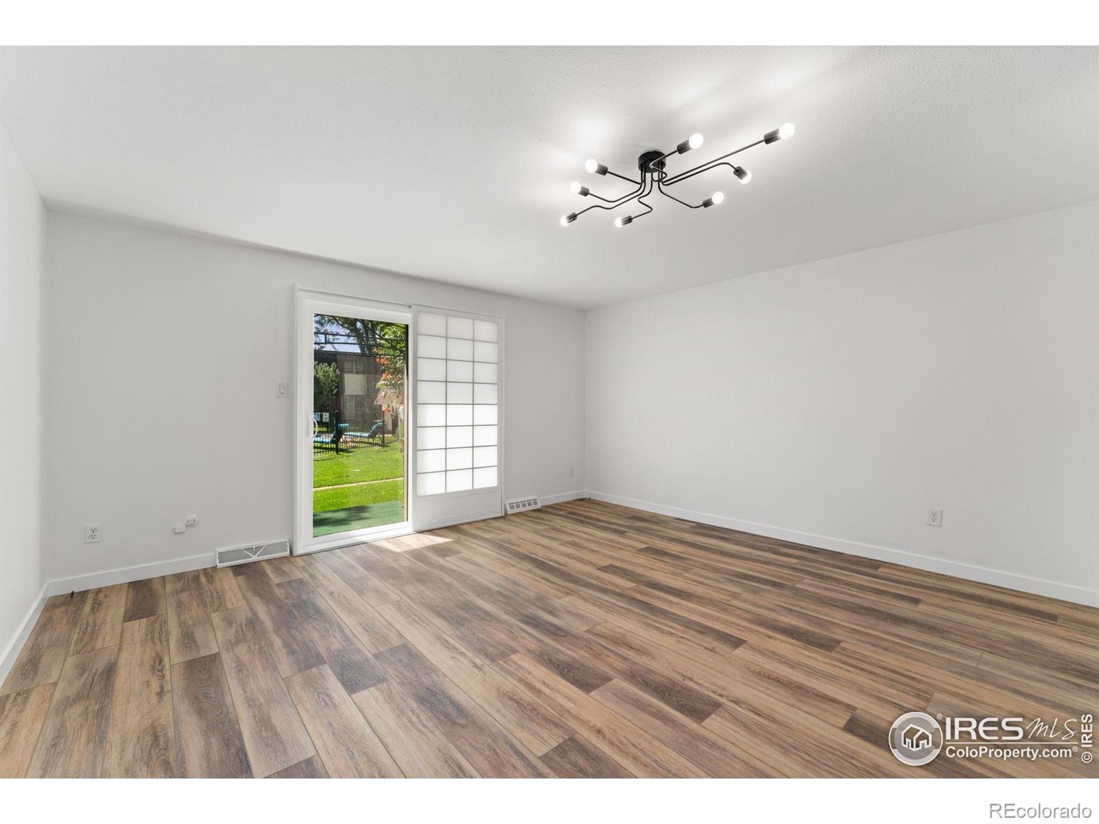 MLS Image #5 for 1200 s monaco ,denver, Colorado