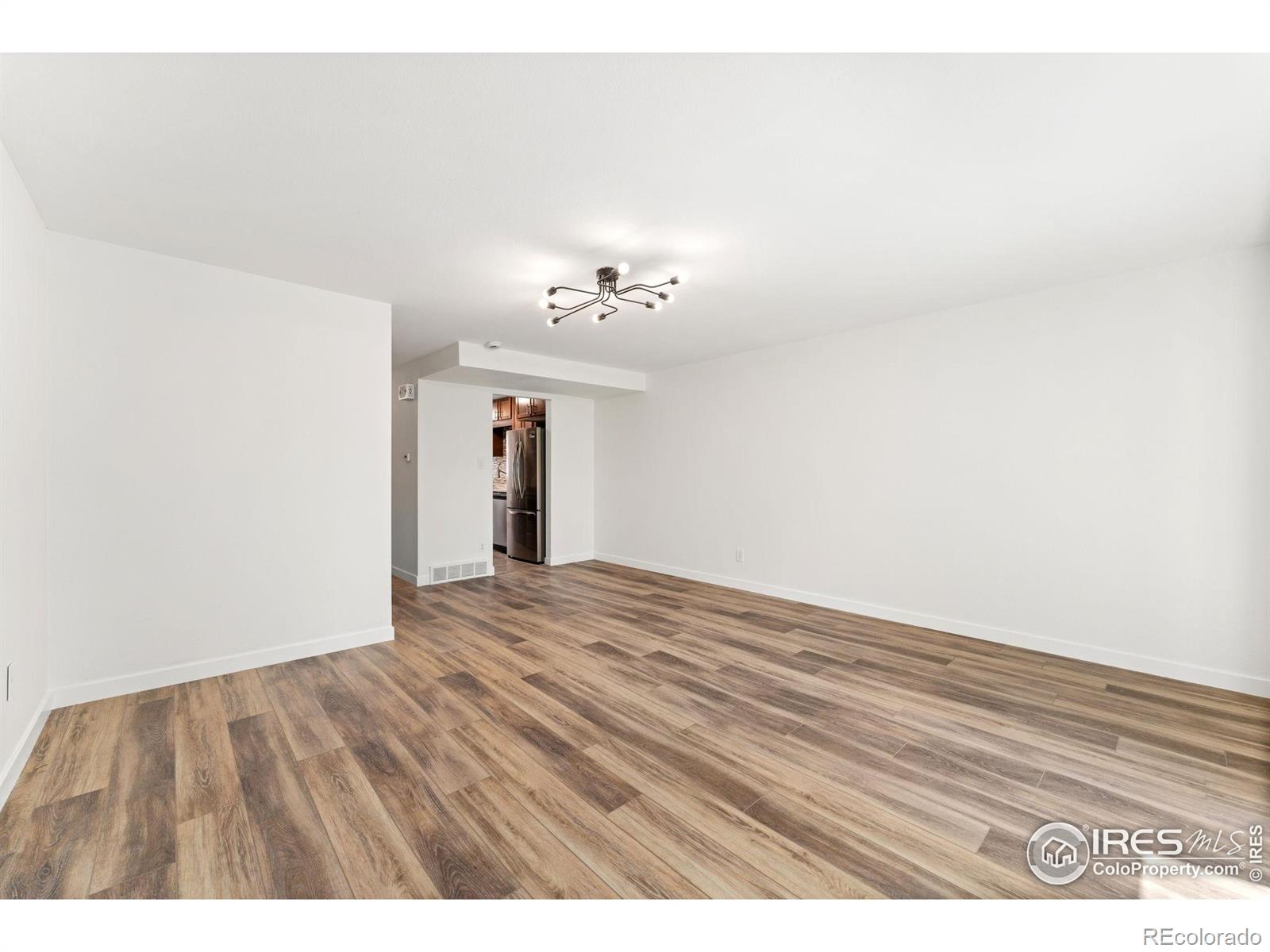MLS Image #6 for 1200 s monaco ,denver, Colorado