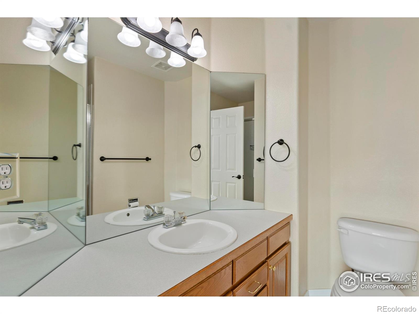 MLS Image #29 for 5603  weeping way,fort collins, Colorado
