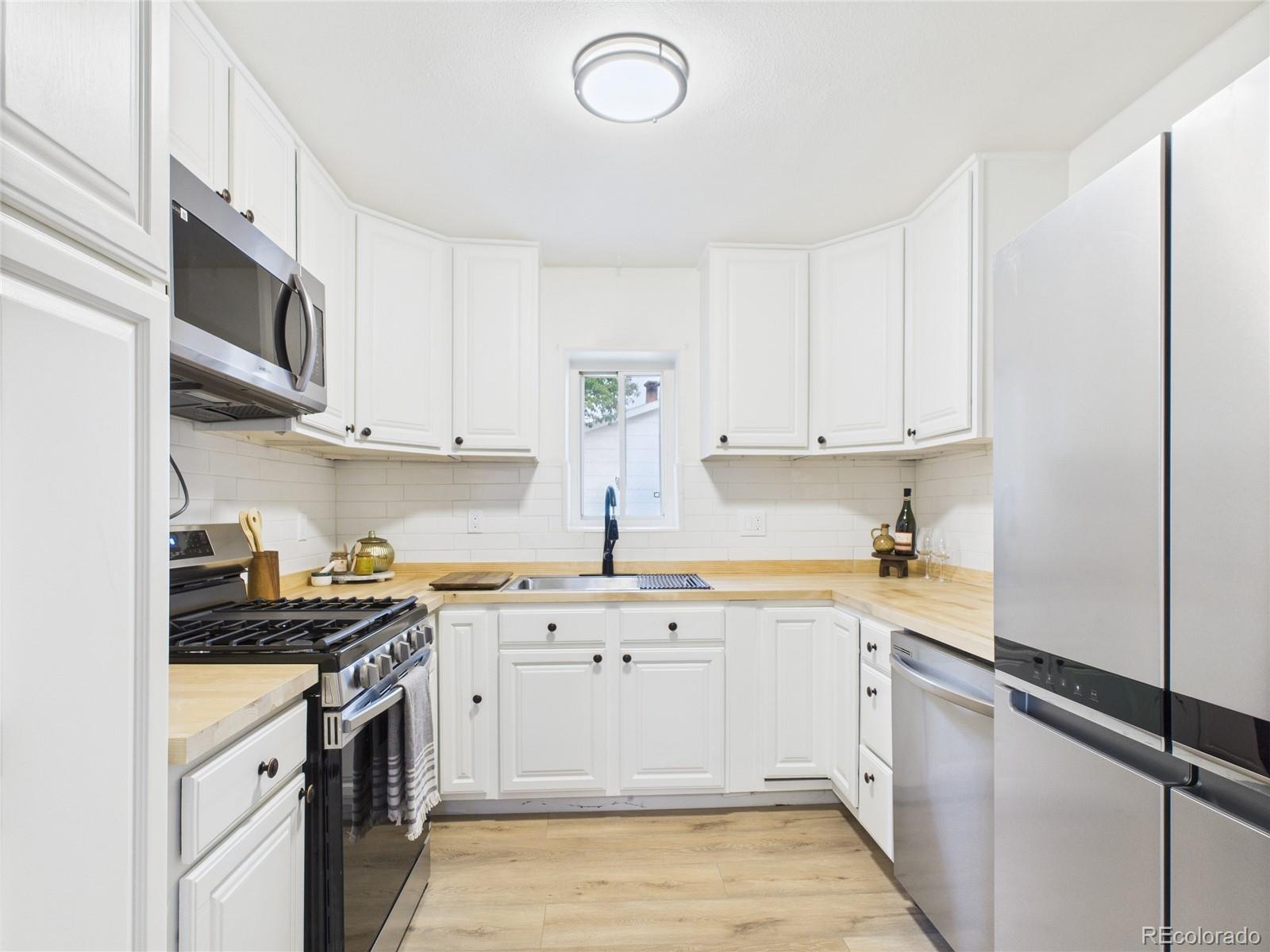 MLS Image #5 for 1060 s quitman street,denver, Colorado