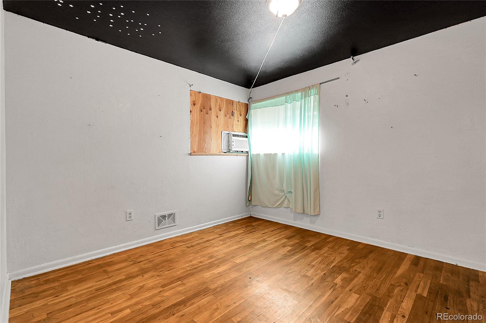 MLS Image #7 for 13791 e 23rd avenue,aurora, Colorado