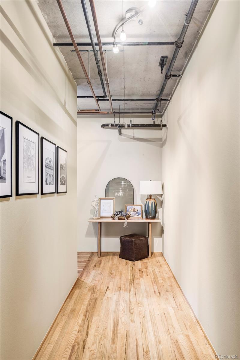 MLS Image #4 for 1499  blake street 4o,denver, Colorado