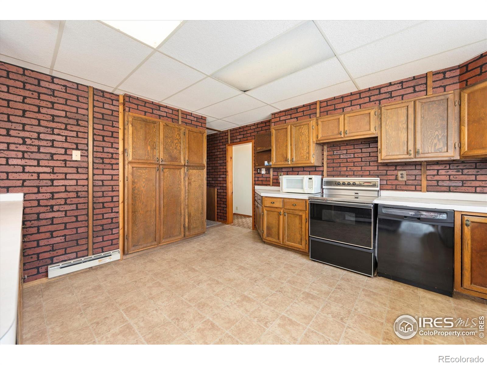 MLS Image #11 for 19342  county road 30 ,brush, Colorado