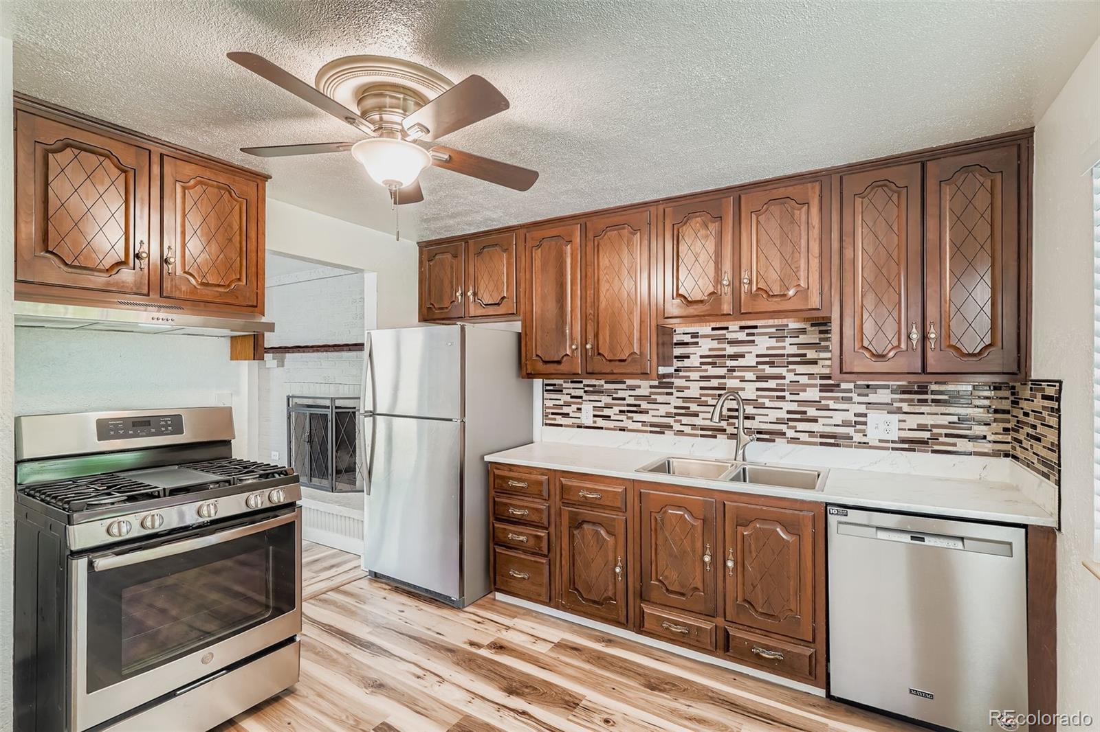 MLS Image #6 for 6657  eaton street,arvada, Colorado