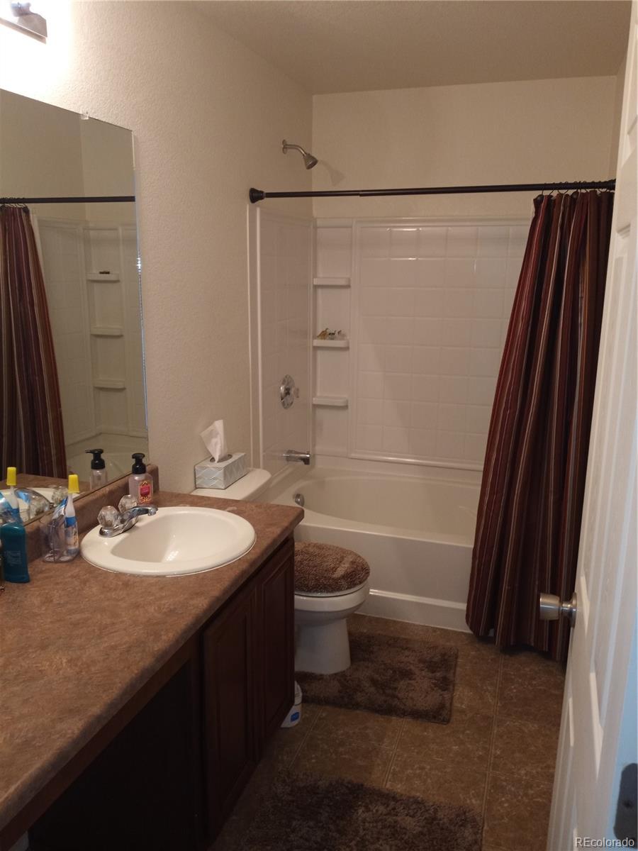 MLS Image #8 for 5571  killarney street,denver, Colorado