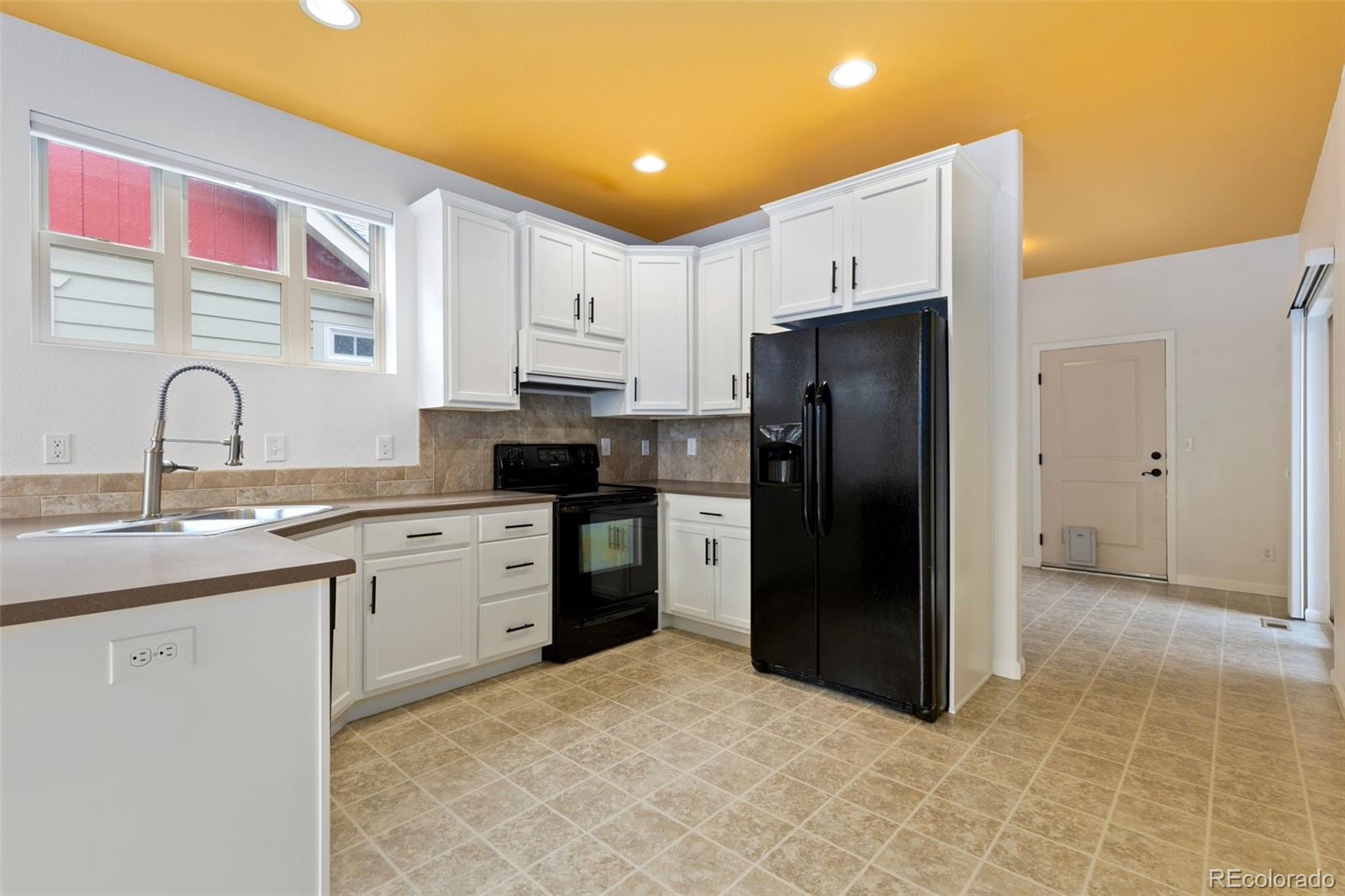 MLS Image #9 for 800  gateway park lane,berthoud, Colorado