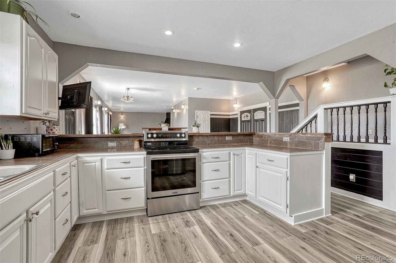 MLS Image #10 for 25550  shorthorn circle,ramah, Colorado