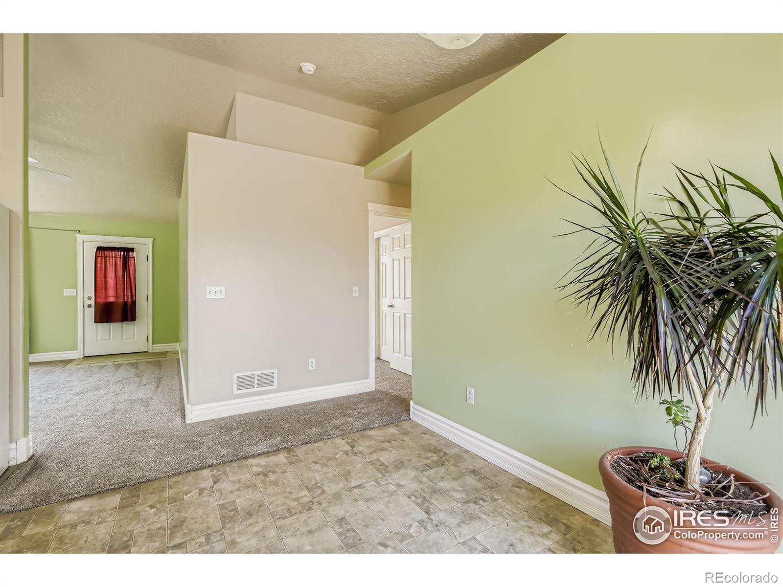 MLS Image #10 for 1126  berwick court,fort collins, Colorado