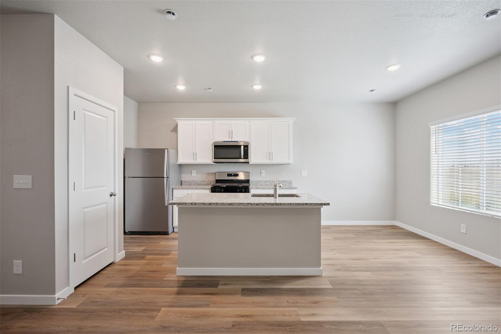MLS Image #6 for 934  montbello avenue,fort lupton, Colorado
