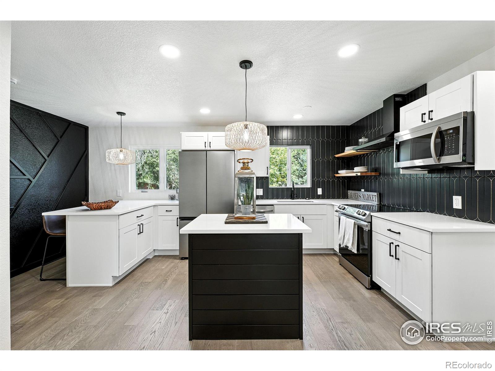 MLS Image #9 for 710  locust street,fort collins, Colorado