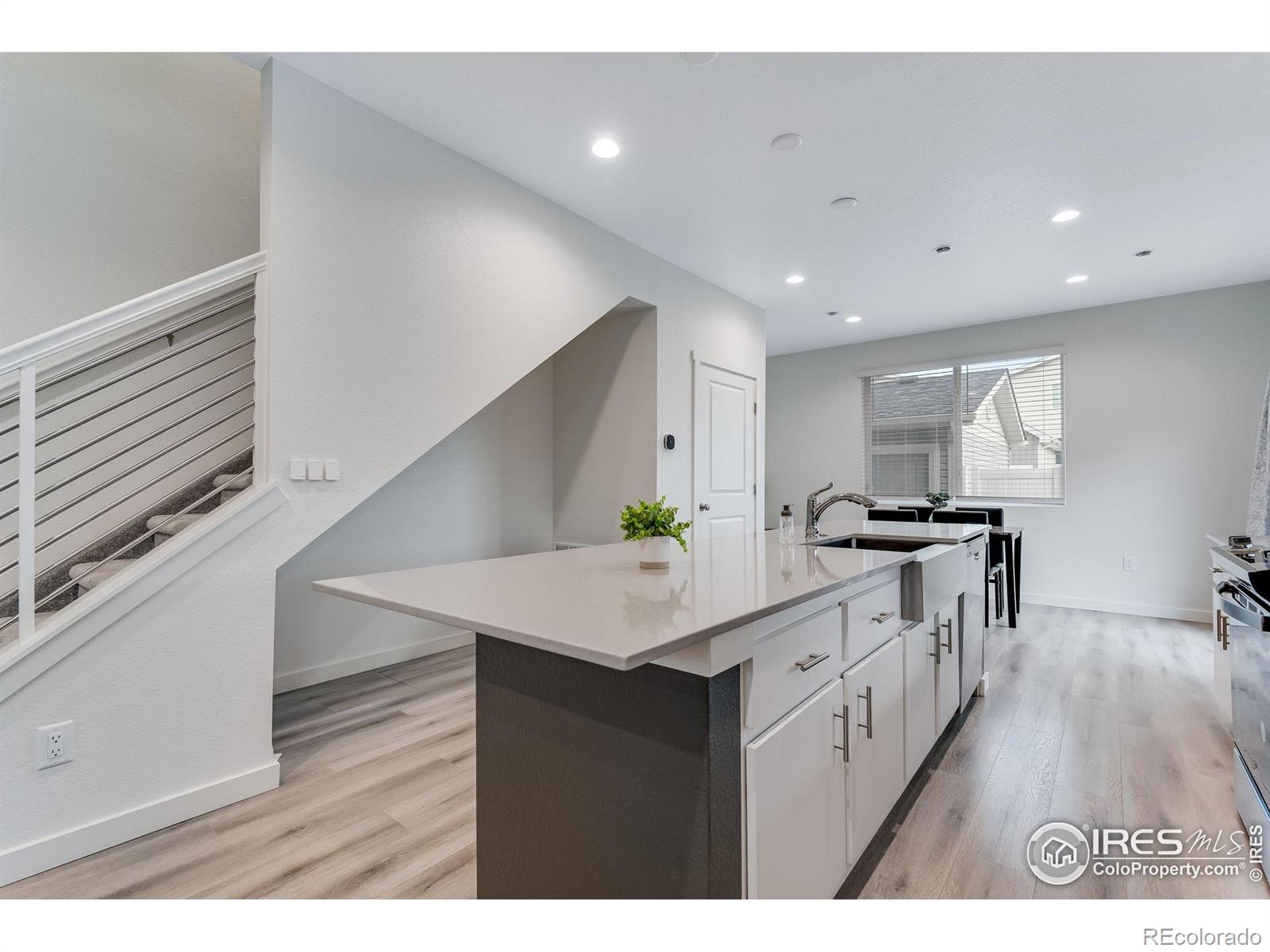 MLS Image #10 for 18266 e 51st avenue,denver, Colorado