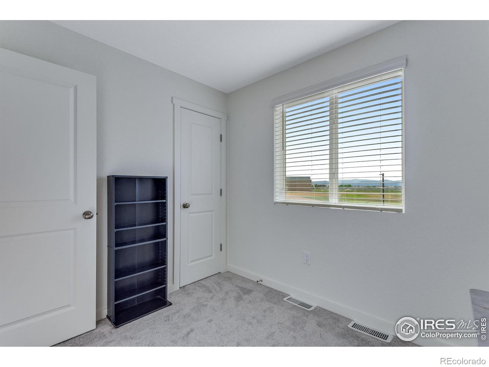 MLS Image #19 for 18266 e 51st avenue,denver, Colorado