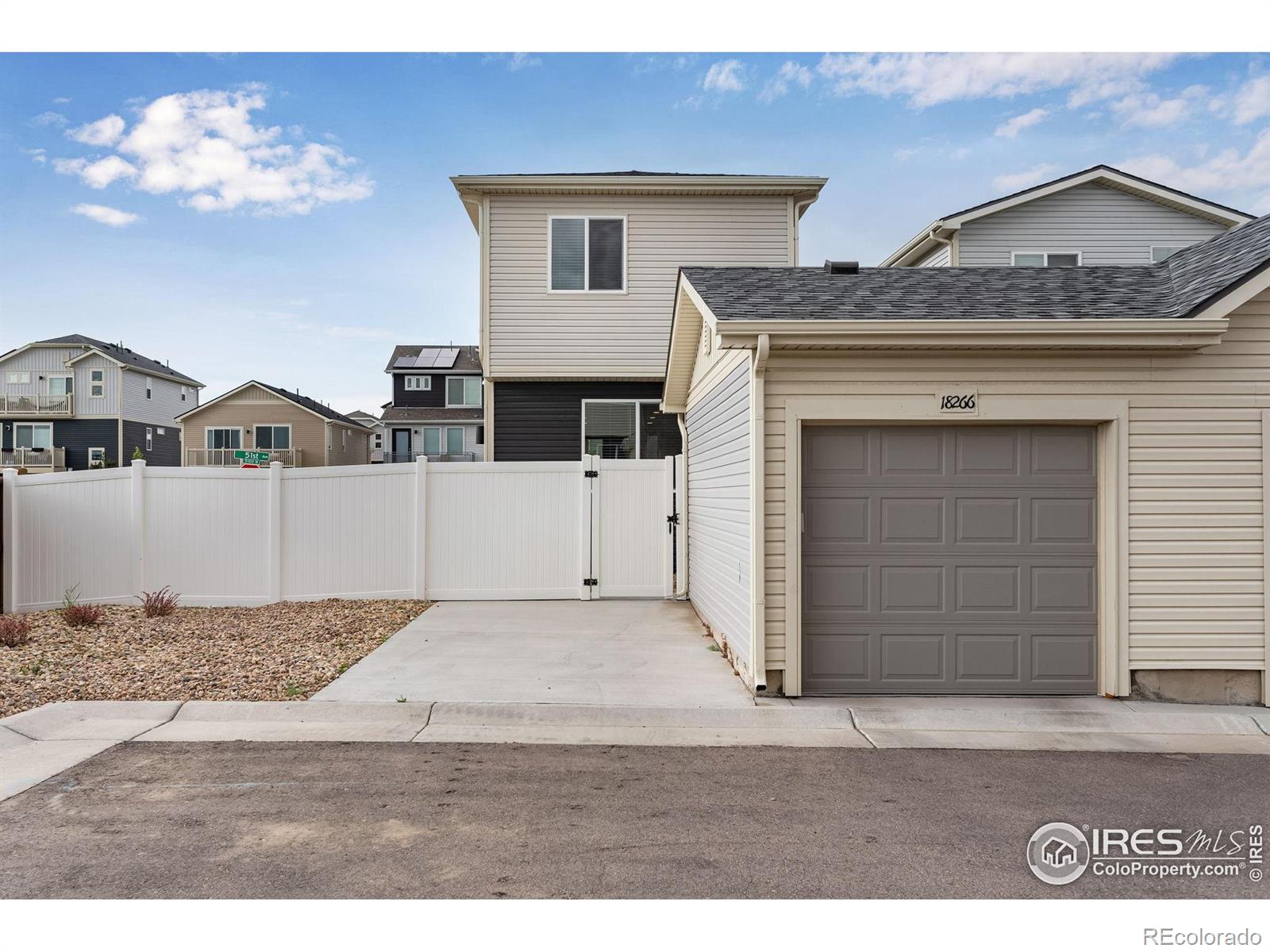 MLS Image #27 for 18266 e 51st avenue,denver, Colorado