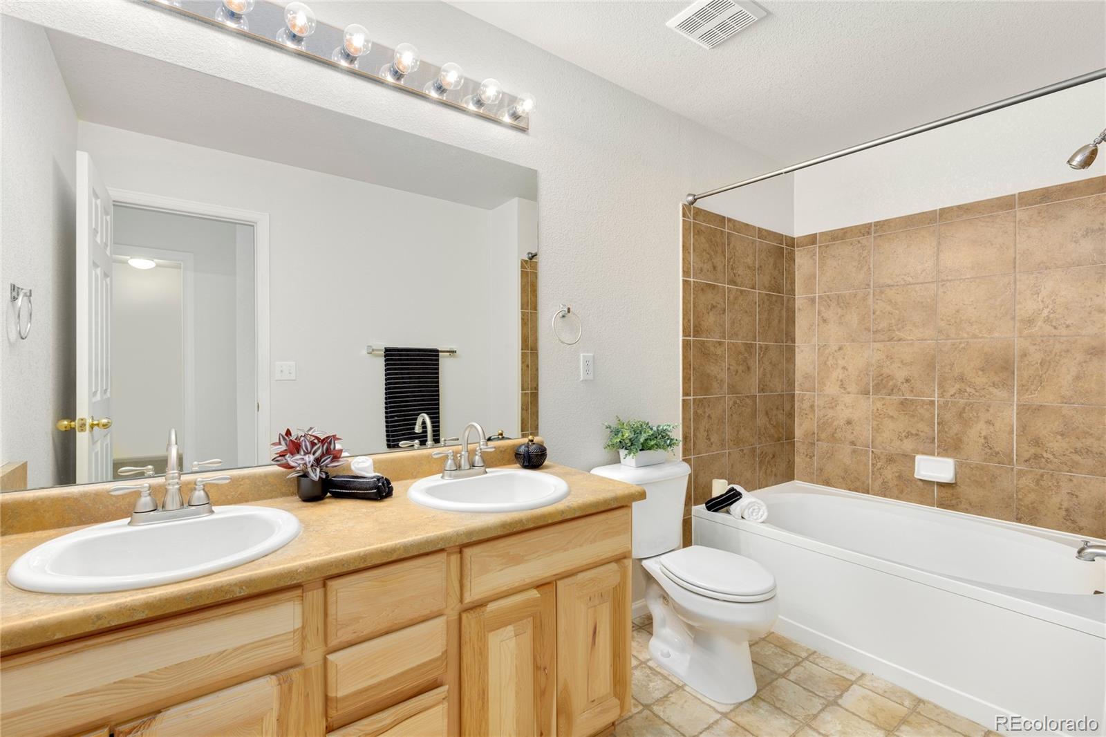 MLS Image #7 for 12704  jasmine street,thornton, Colorado