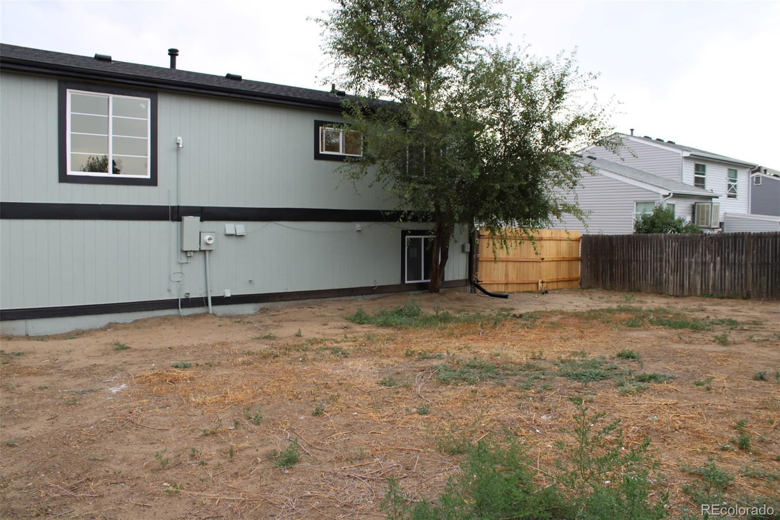 MLS Image #11 for 5109  columbus way,denver, Colorado