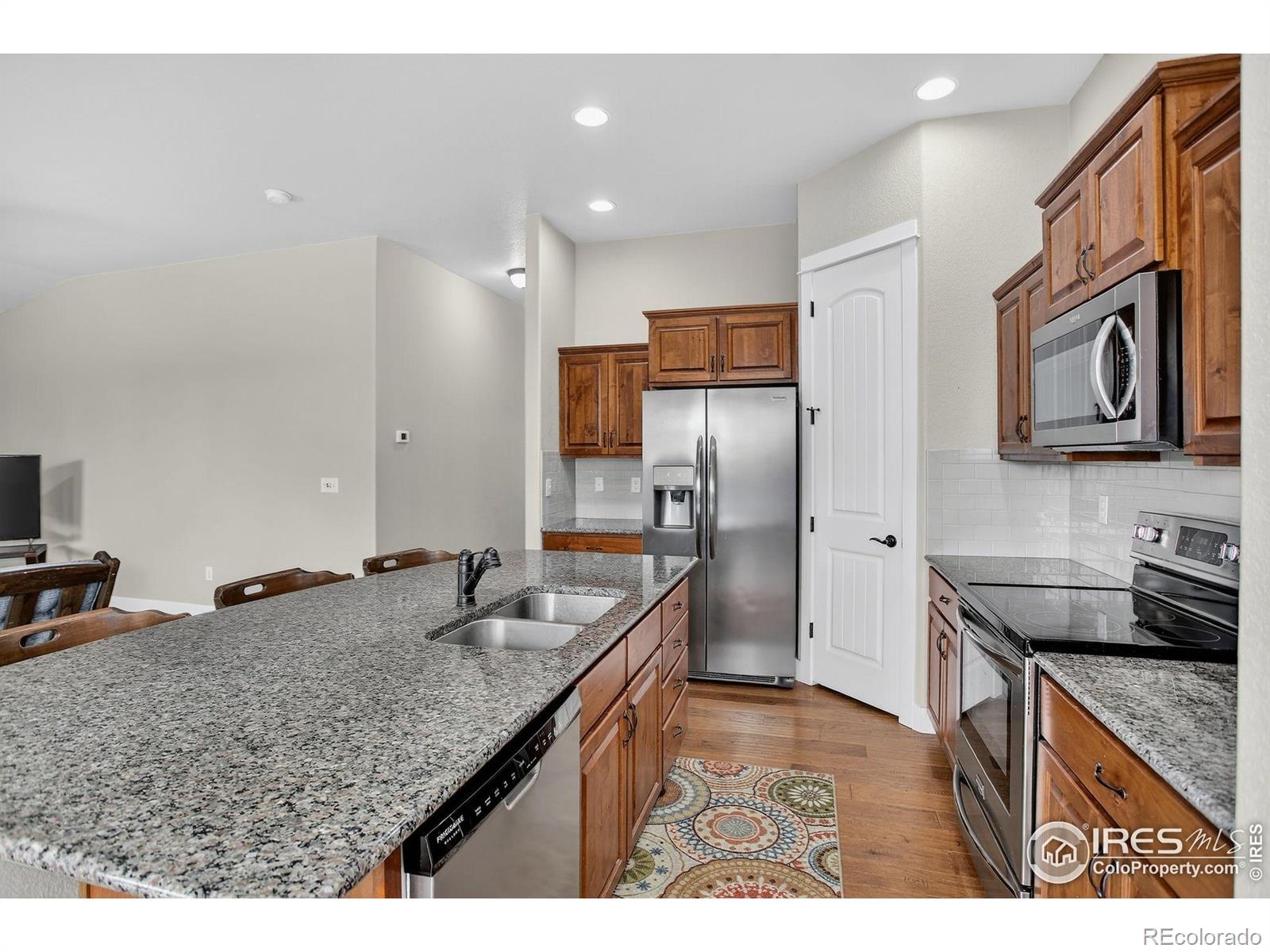 MLS Image #10 for 874  corn stalk drive,windsor, Colorado