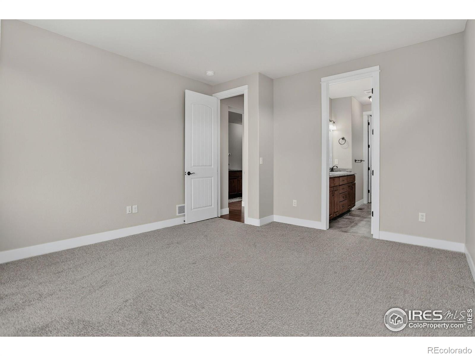 MLS Image #15 for 874  corn stalk drive,windsor, Colorado