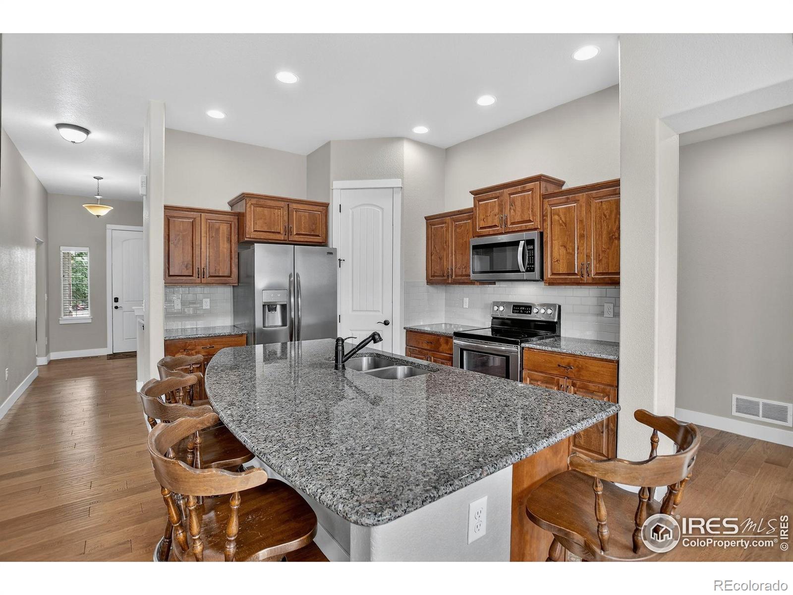 MLS Image #8 for 874  corn stalk drive,windsor, Colorado