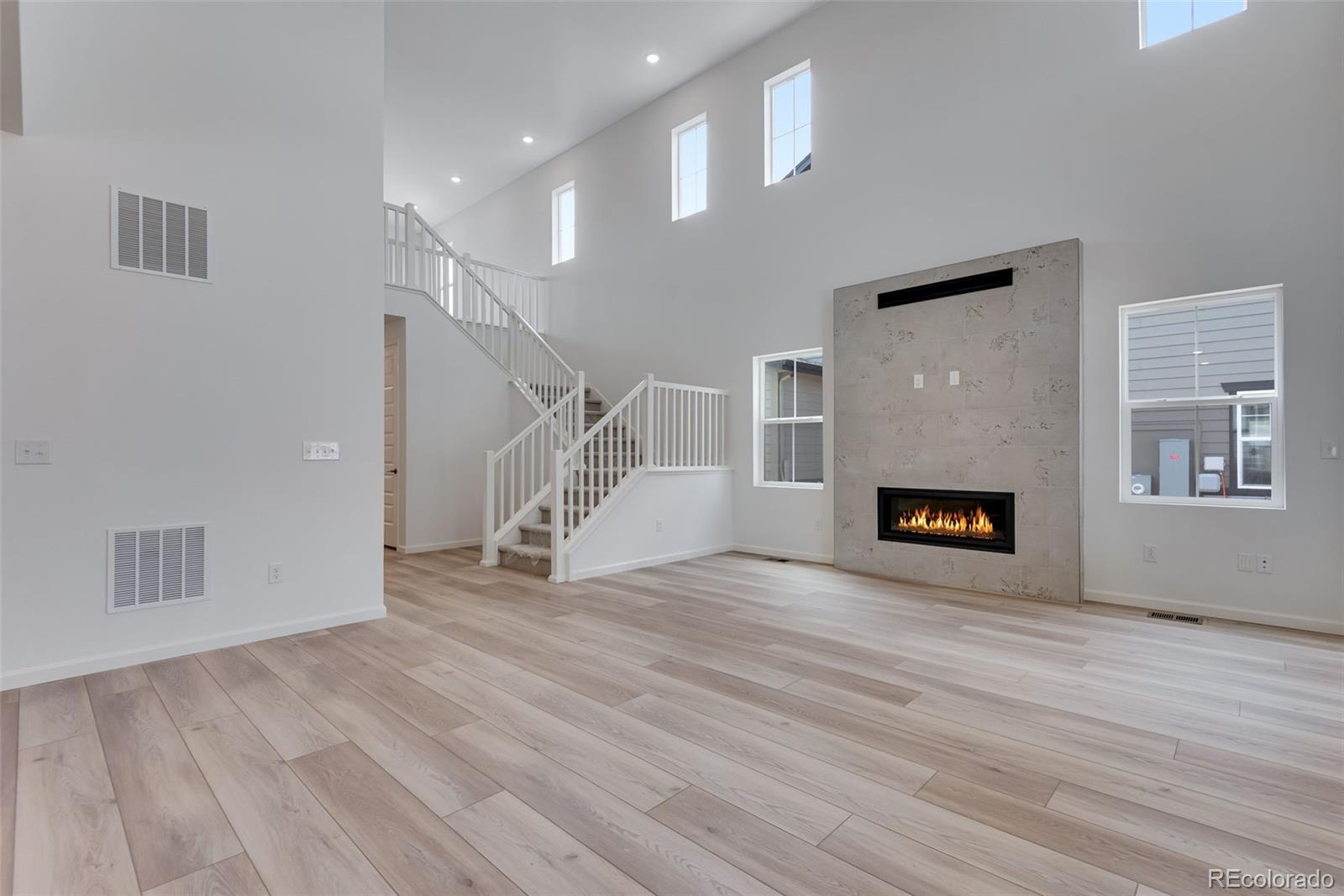 MLS Image #11 for 24583 e 34th avenue,aurora, Colorado