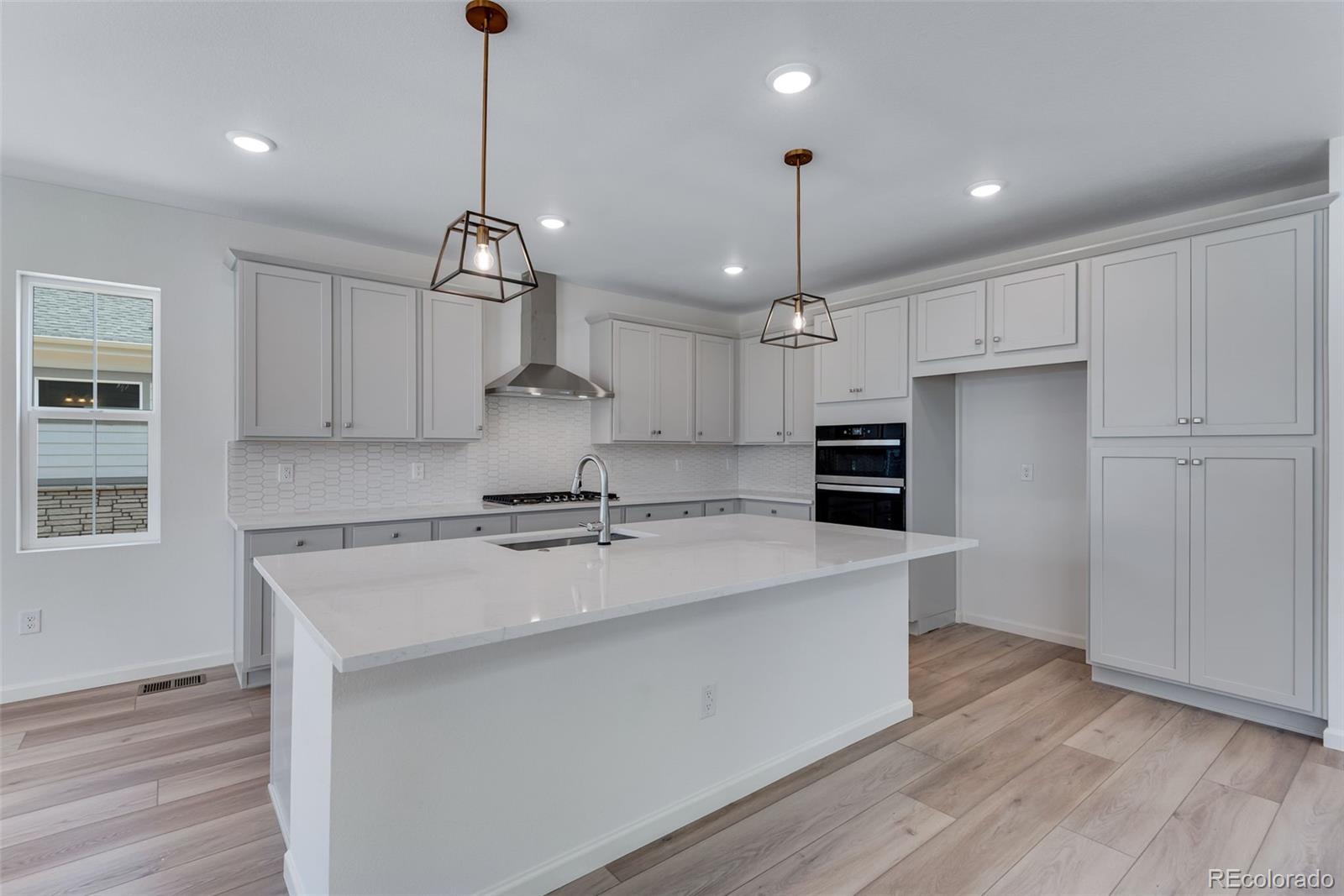 MLS Image #14 for 24583 e 34th avenue,aurora, Colorado