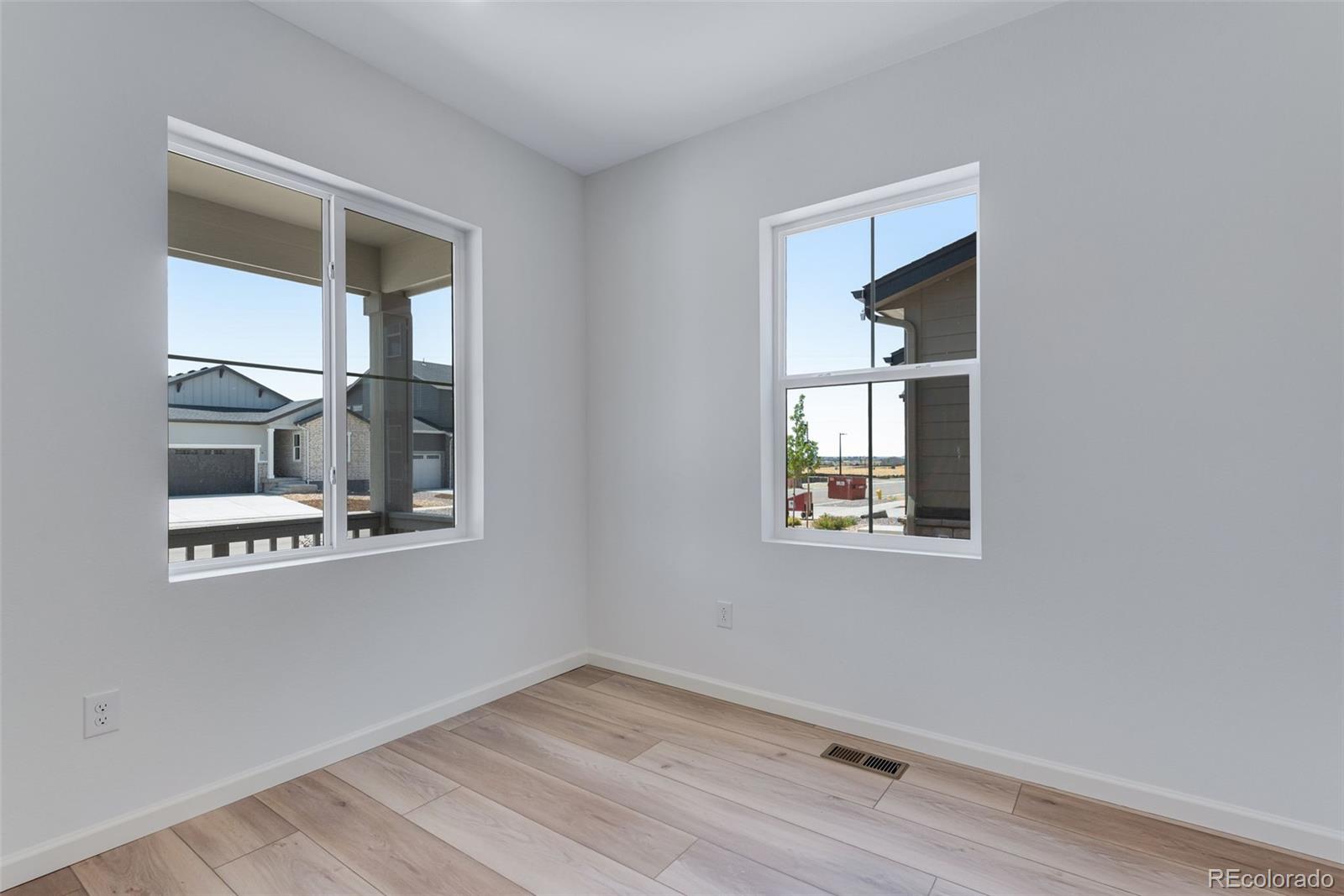 MLS Image #7 for 24583 e 34th avenue,aurora, Colorado