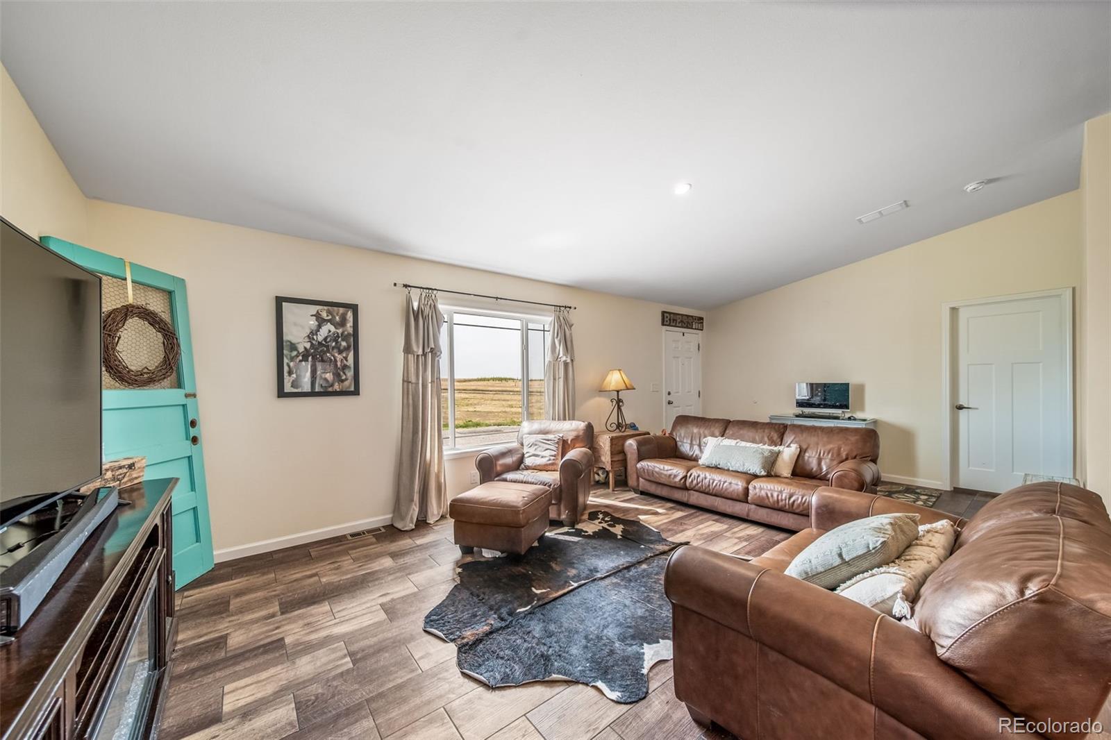 MLS Image #10 for 58347 e harvard place,strasburg, Colorado