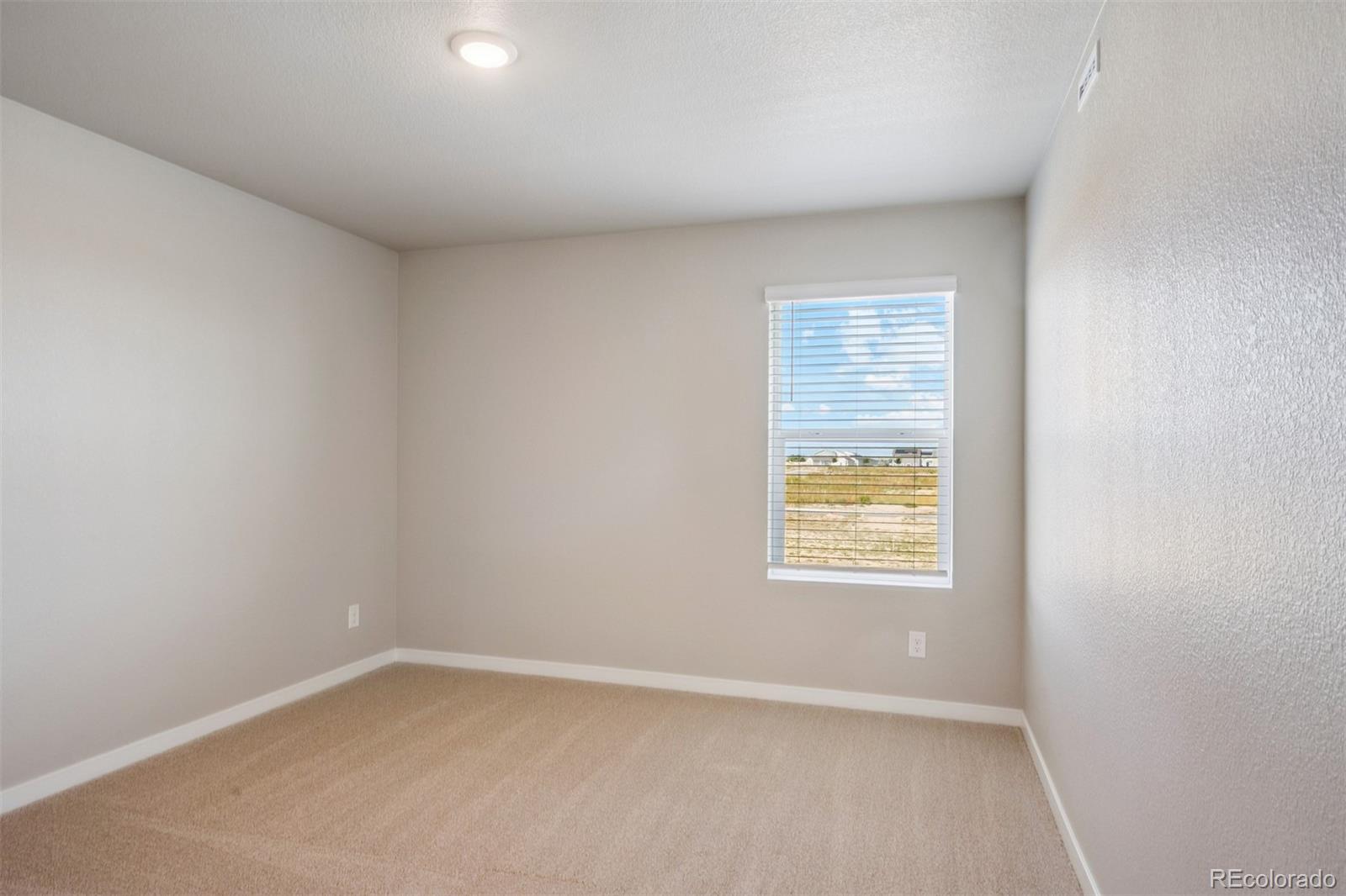 MLS Image #12 for 917  montbello avenue,fort lupton, Colorado