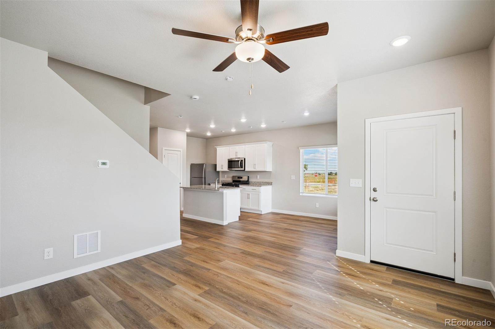 MLS Image #6 for 917  montbello avenue,fort lupton, Colorado