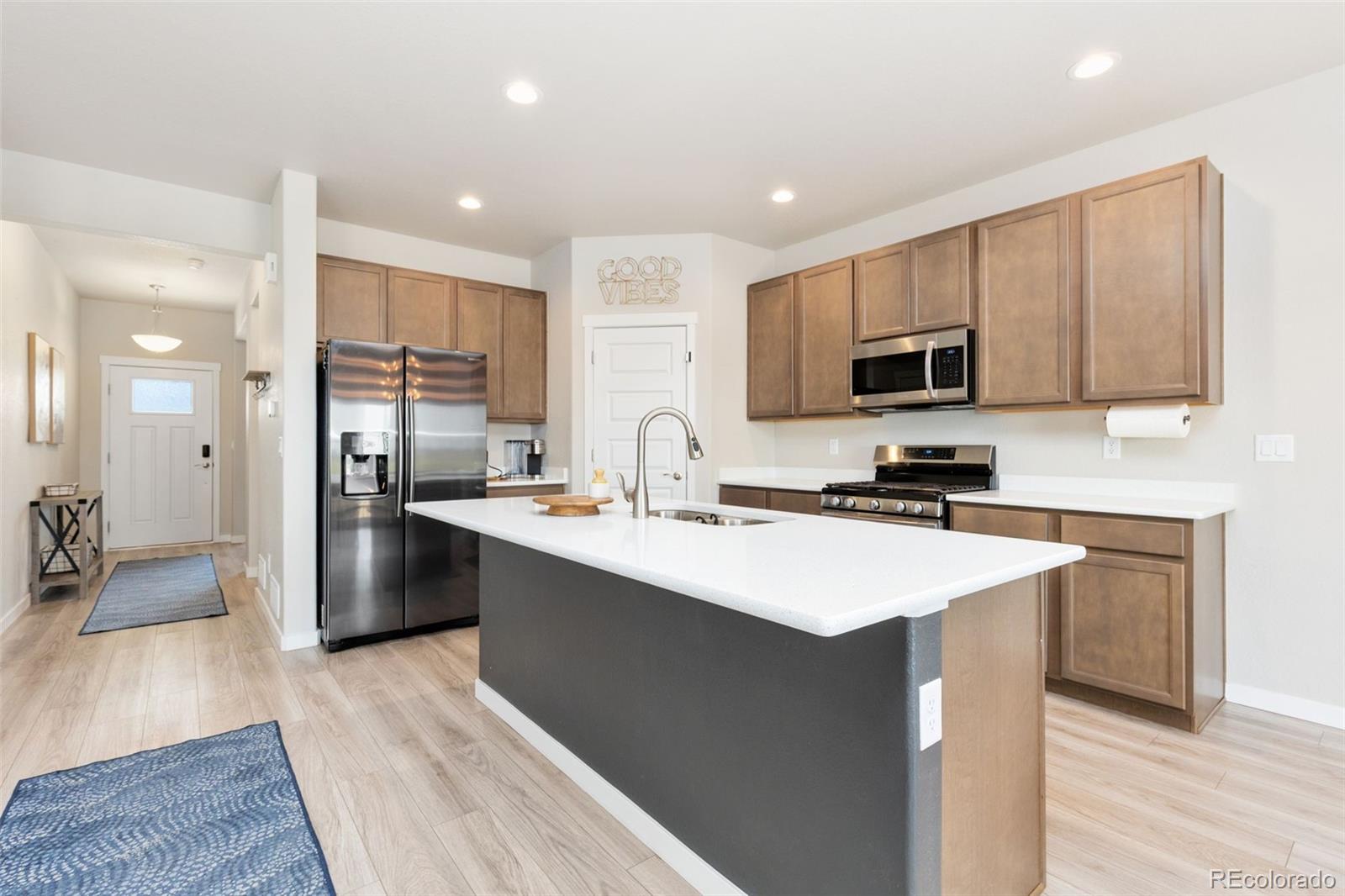 MLS Image #6 for 244  chipeta way,lochbuie, Colorado