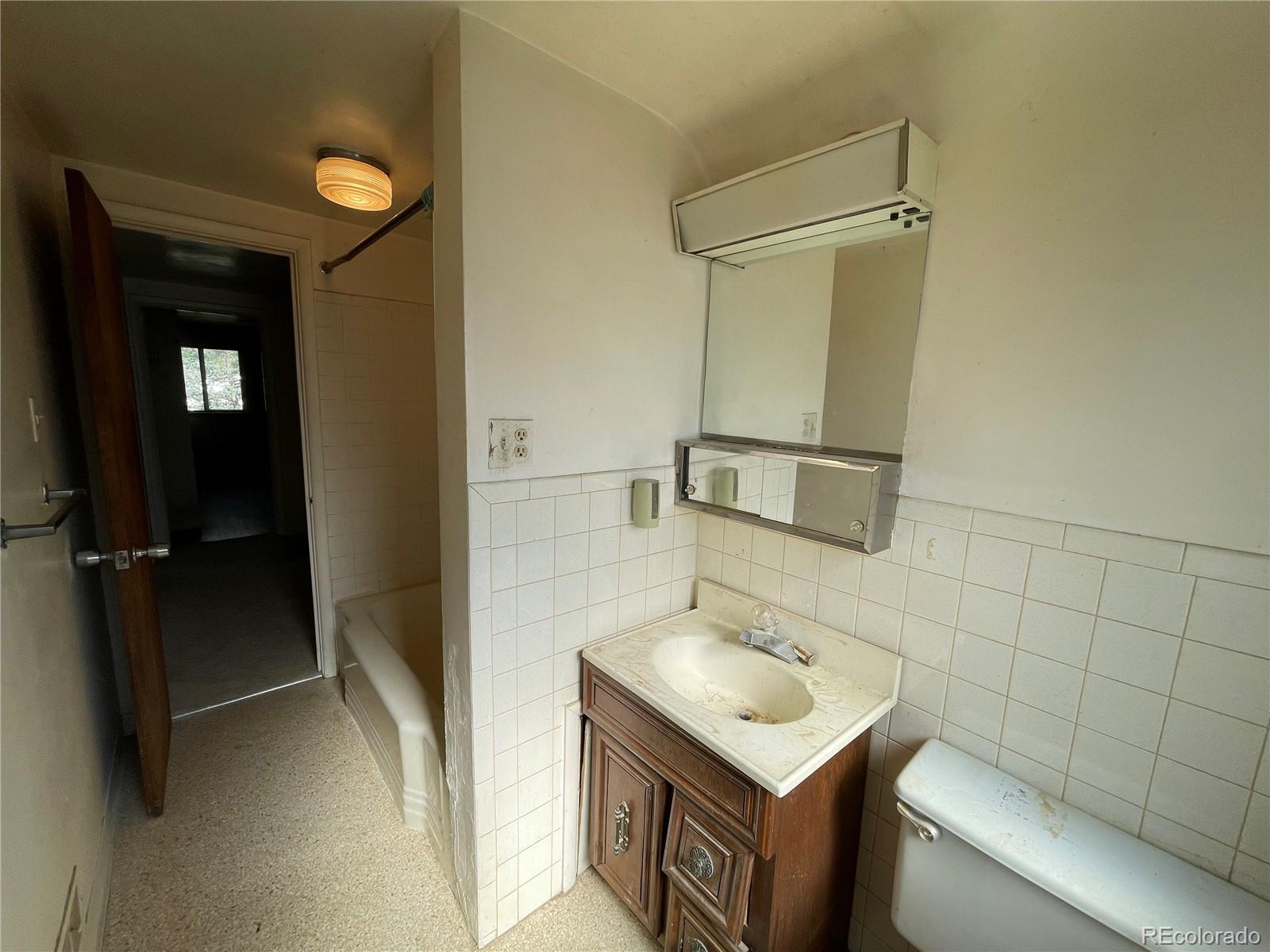 MLS Image #12 for 2744 w hillside avenue,denver, Colorado