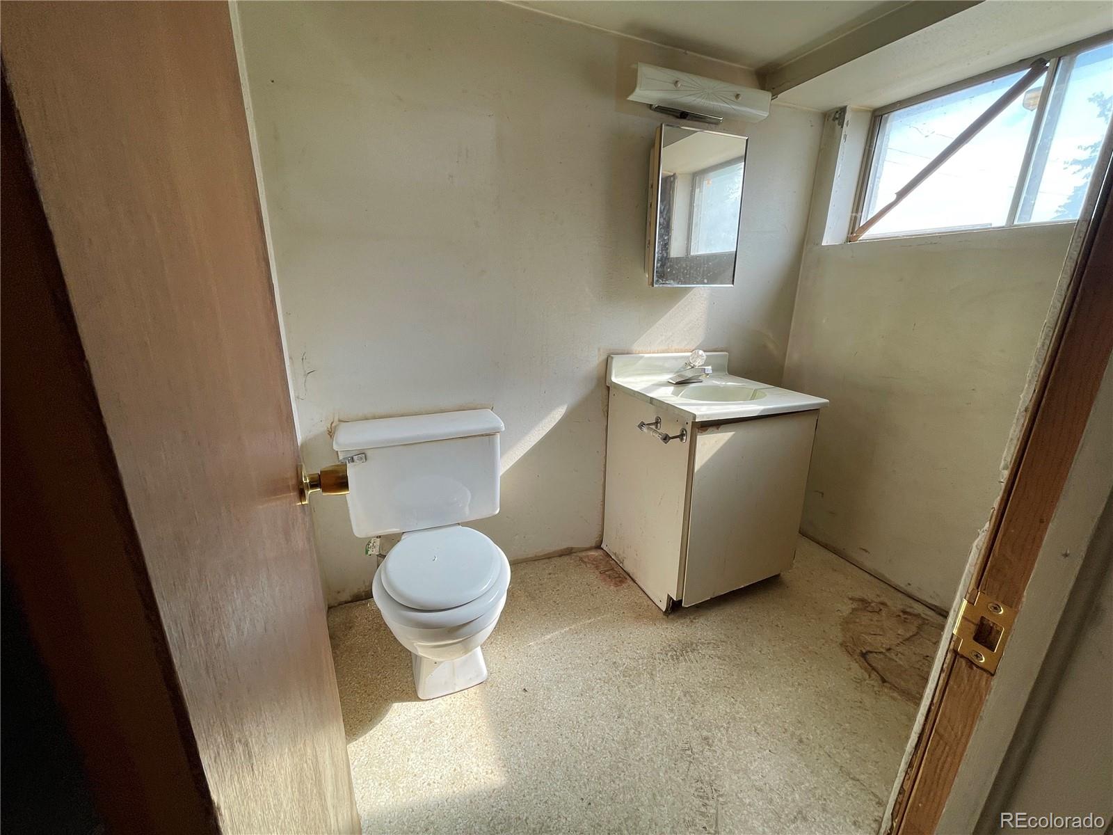 MLS Image #14 for 2744 w hillside avenue,denver, Colorado