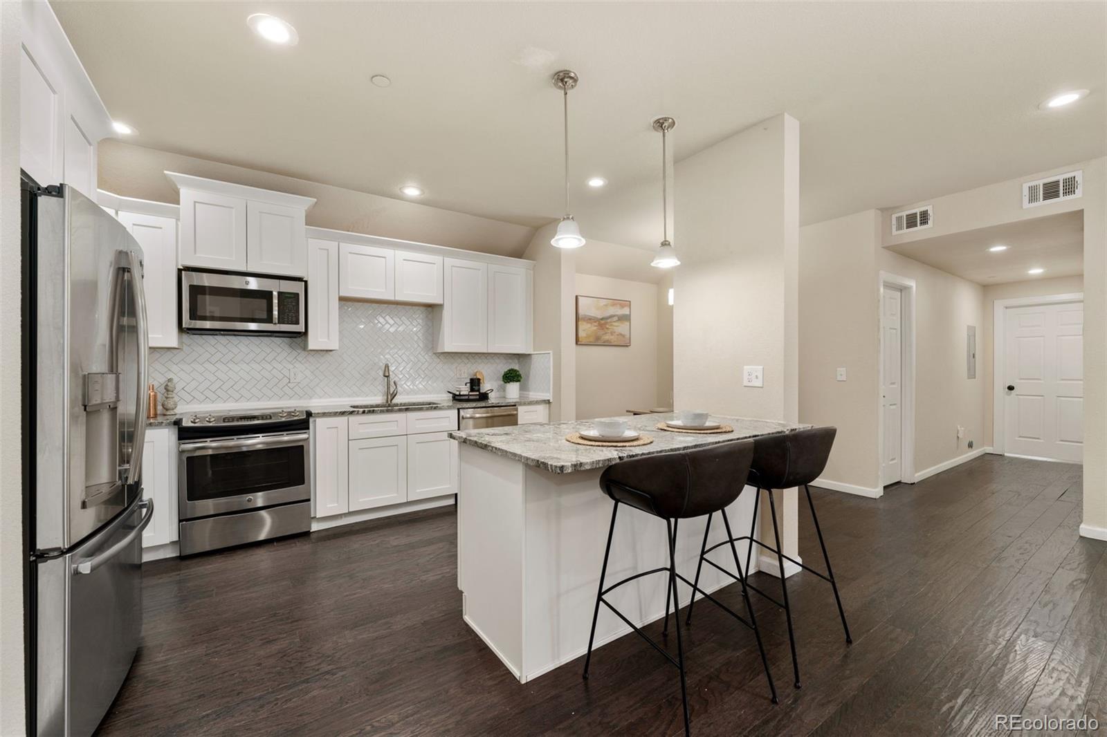 MLS Image #3 for 3852 s dallas street,aurora, Colorado