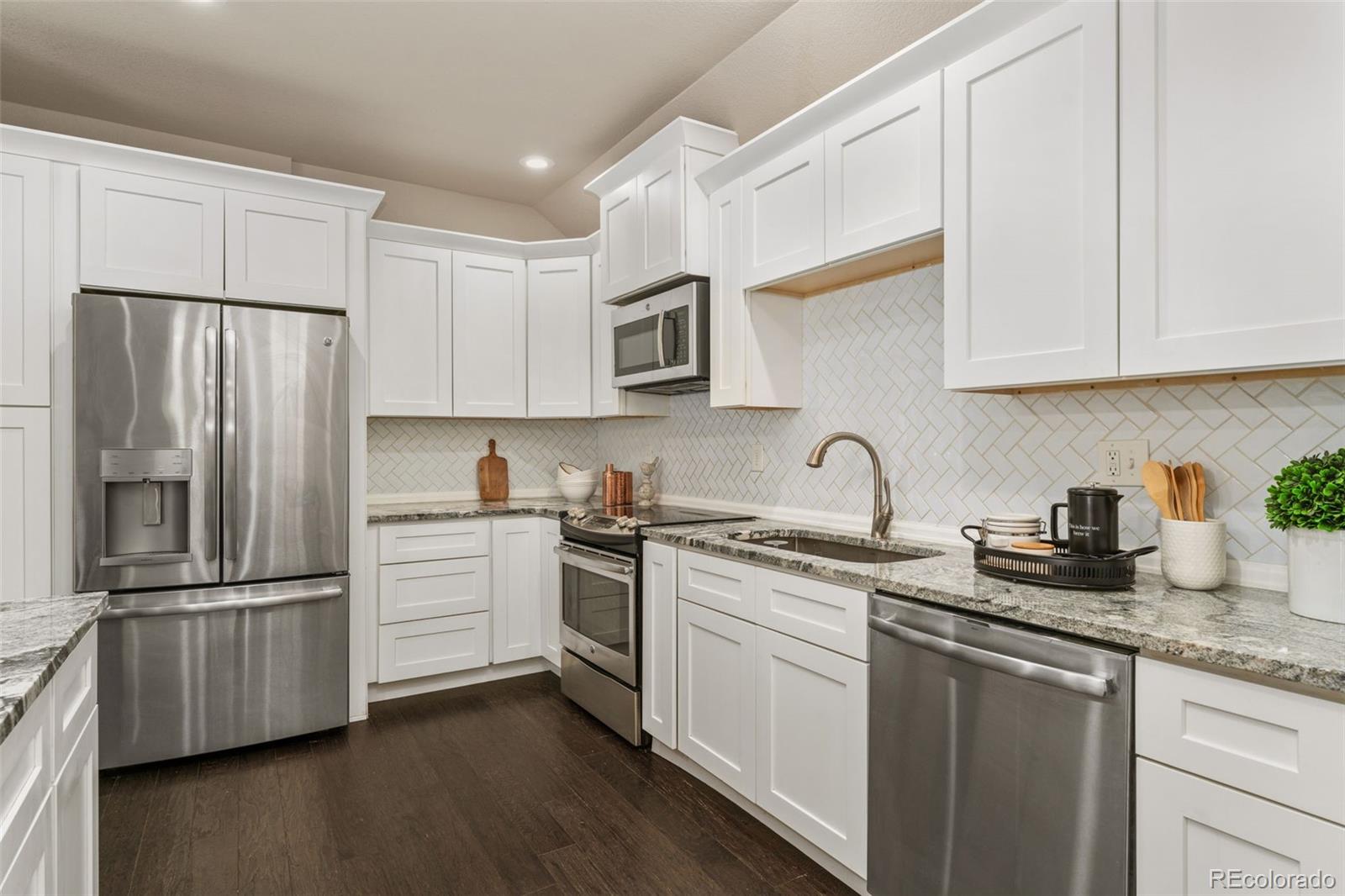 MLS Image #5 for 3852 s dallas street,aurora, Colorado