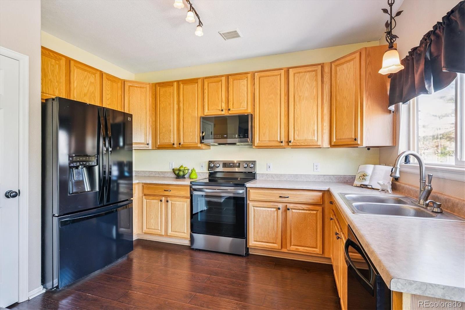 MLS Image #9 for 19342 e 58th place,aurora, Colorado