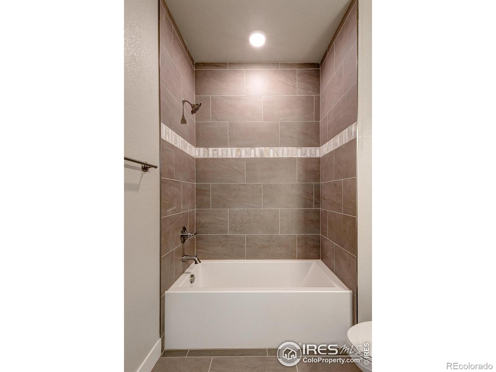 MLS Image #15 for 265  high point drive,longmont, Colorado