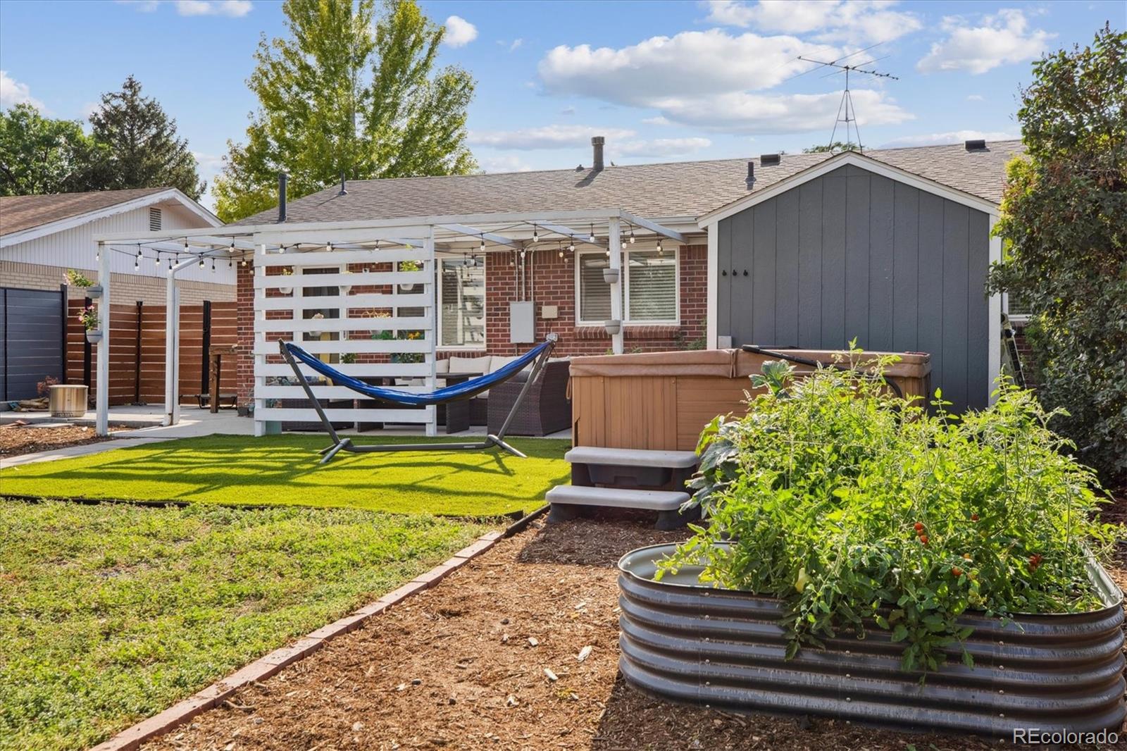 MLS Image #21 for 2562 s quitman street,denver, Colorado