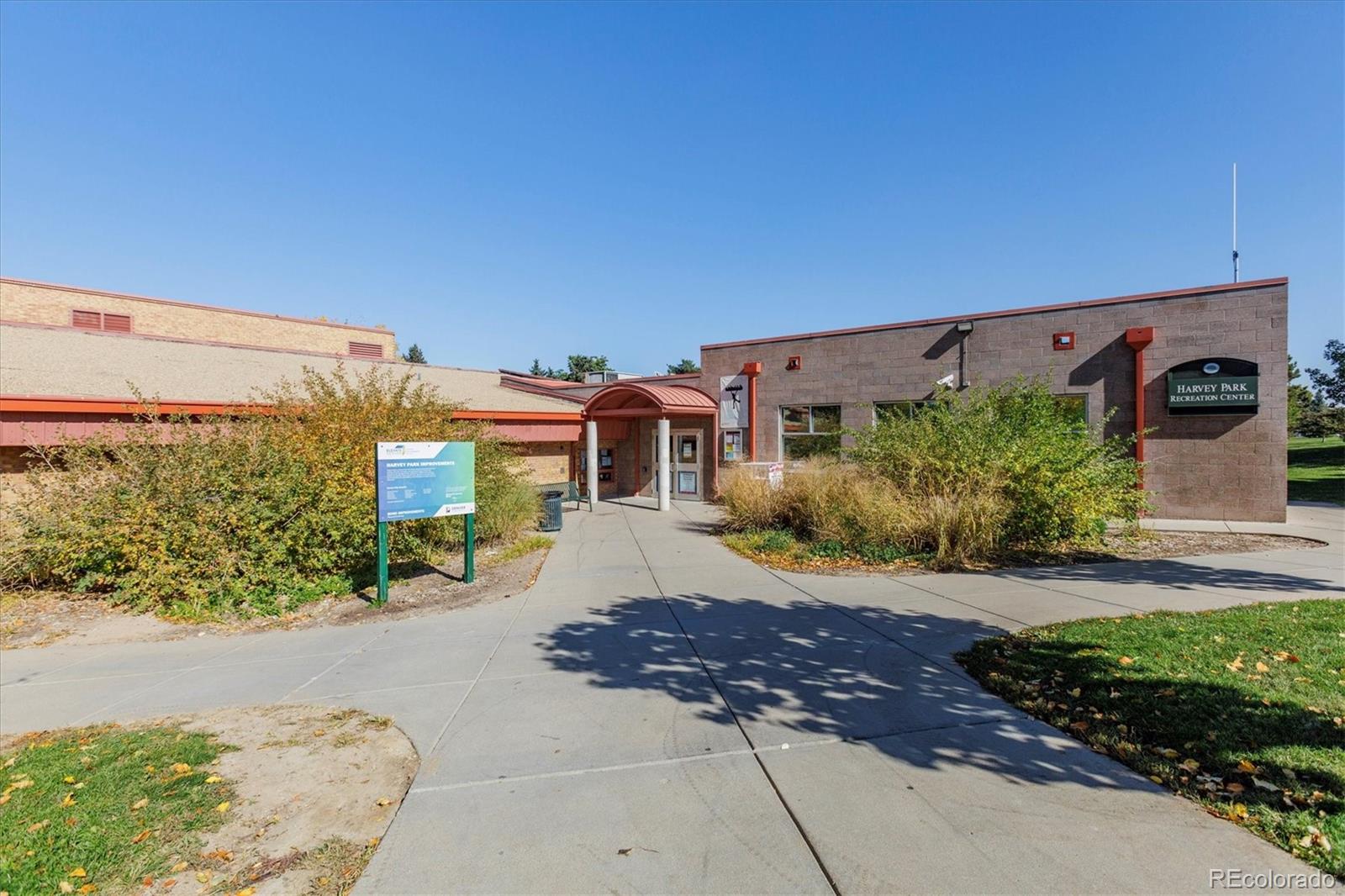 MLS Image #23 for 2562 s quitman street,denver, Colorado