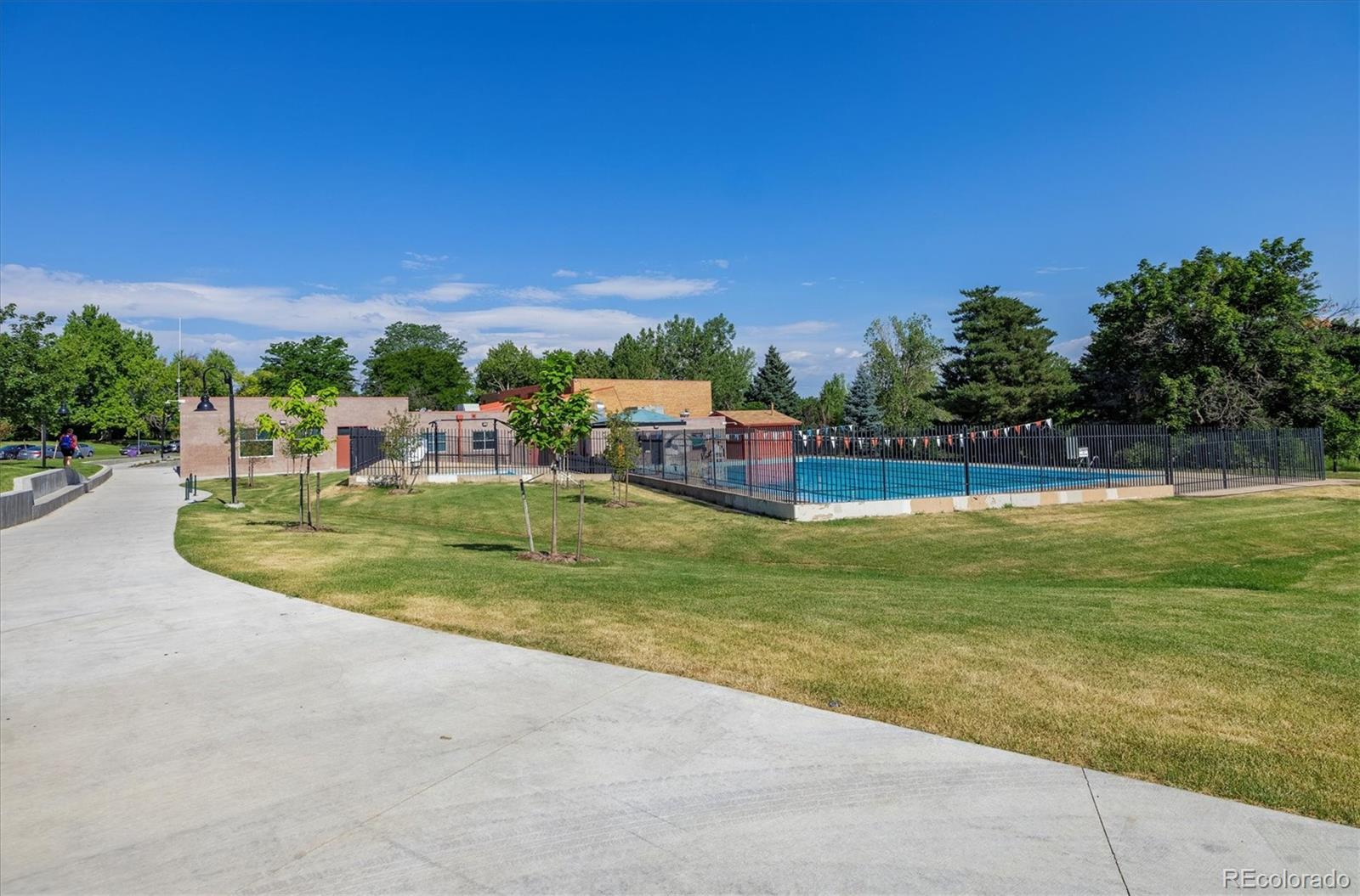 MLS Image #25 for 2562 s quitman street,denver, Colorado