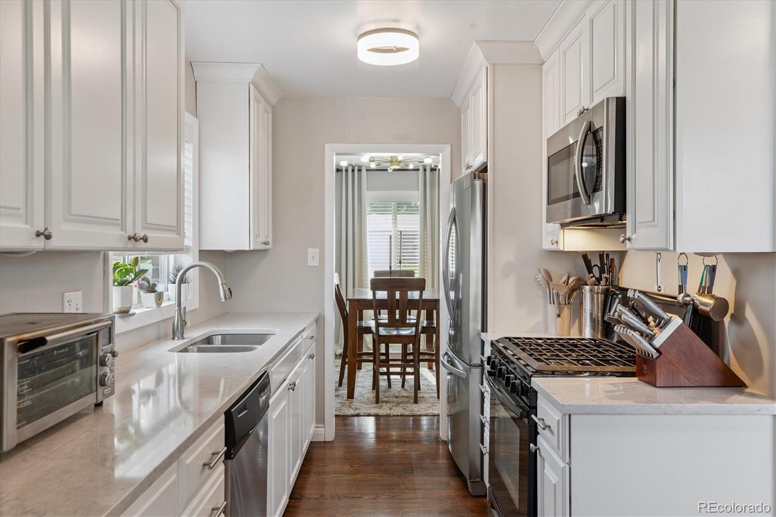 MLS Image #9 for 2562 s quitman street,denver, Colorado