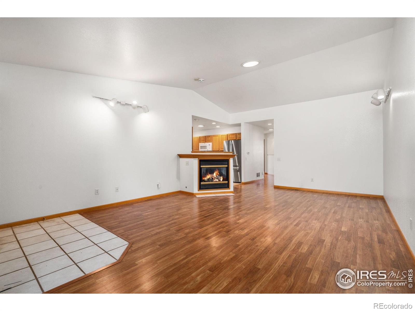 MLS Image #3 for 204  shupe circle,loveland, Colorado