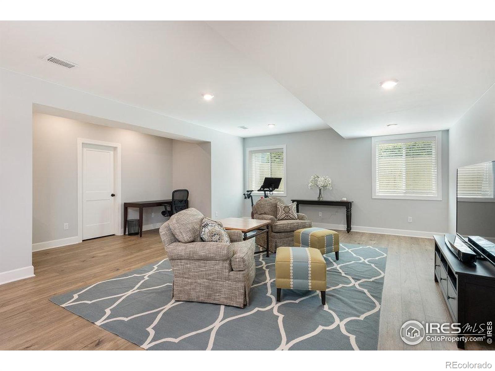 MLS Image #35 for 917  neon forest circle,longmont, Colorado