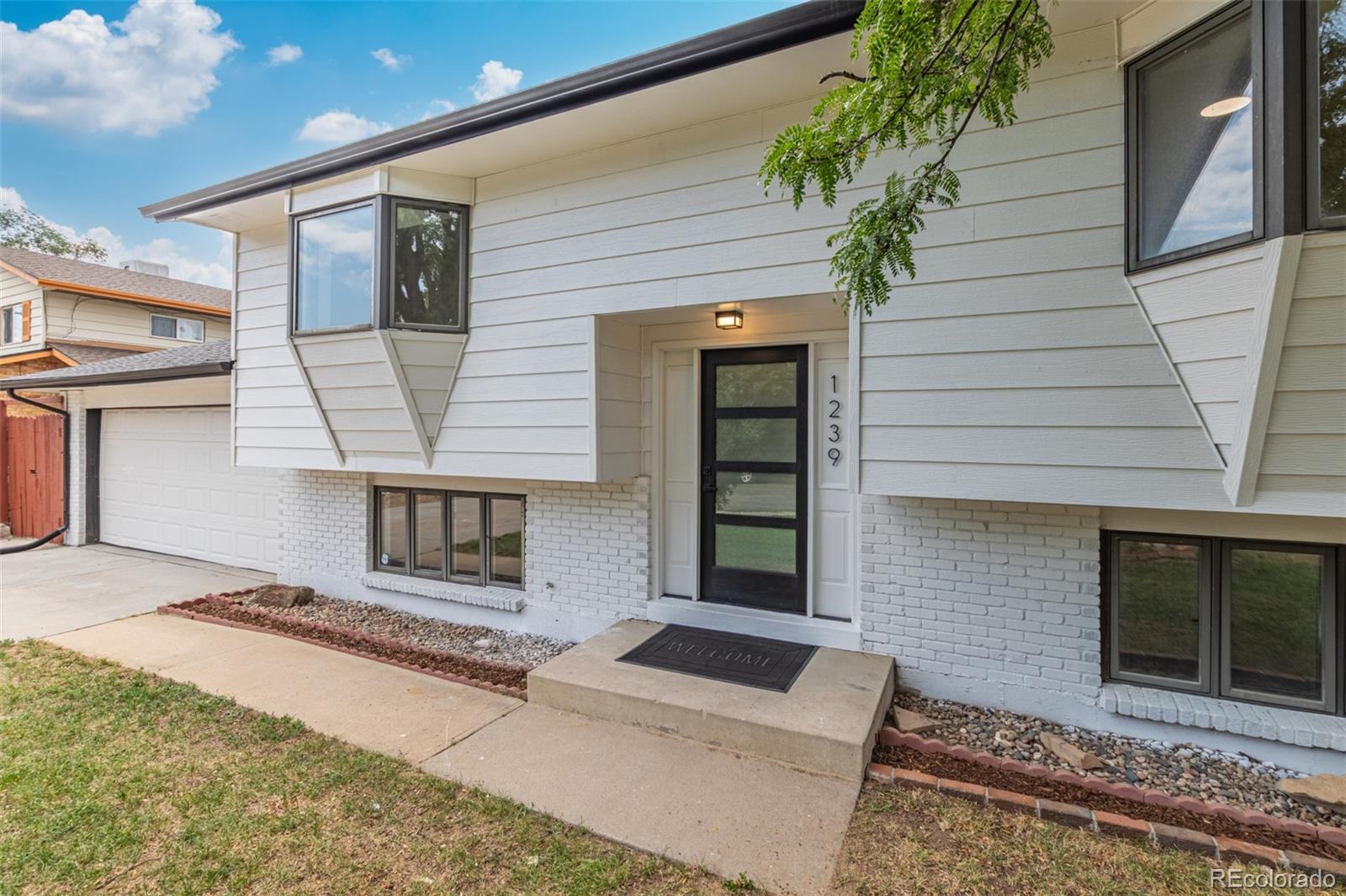 MLS Image #2 for 1239  dearborn street,aurora, Colorado