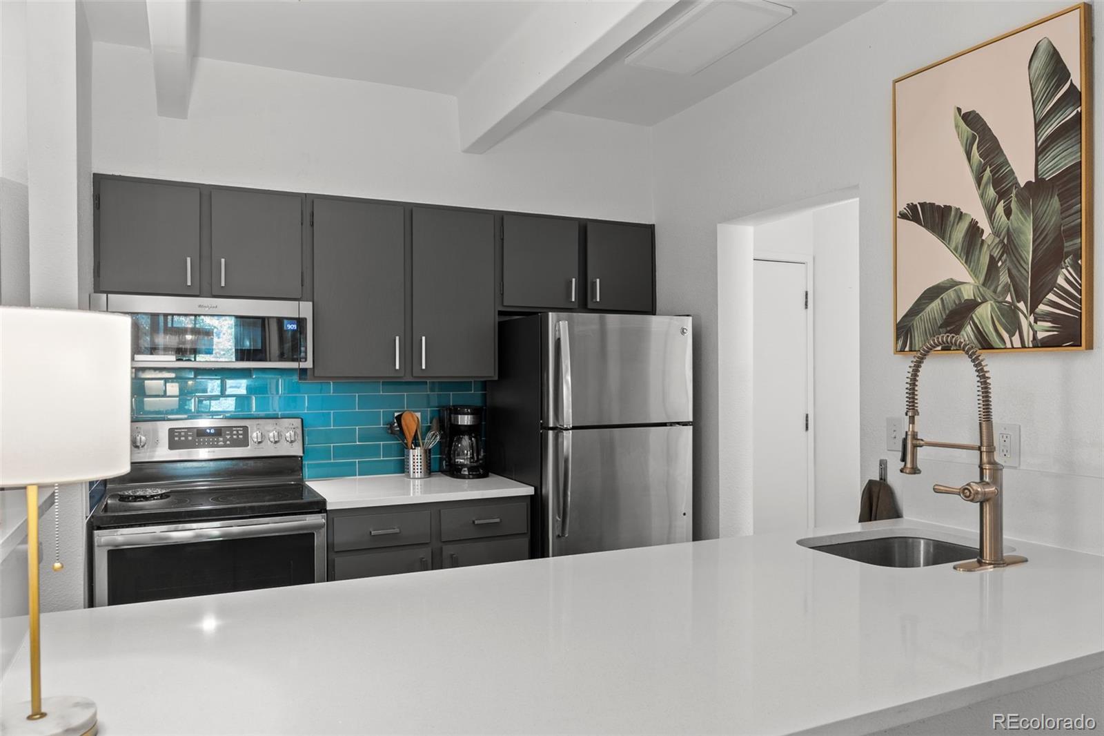 MLS Image #10 for 675 s university boulevard 206,denver, Colorado