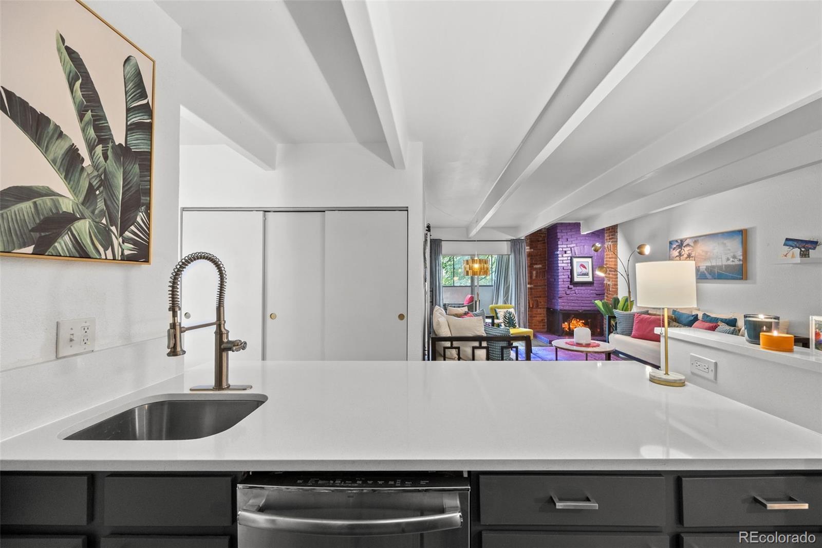 MLS Image #7 for 675 s university boulevard 206,denver, Colorado